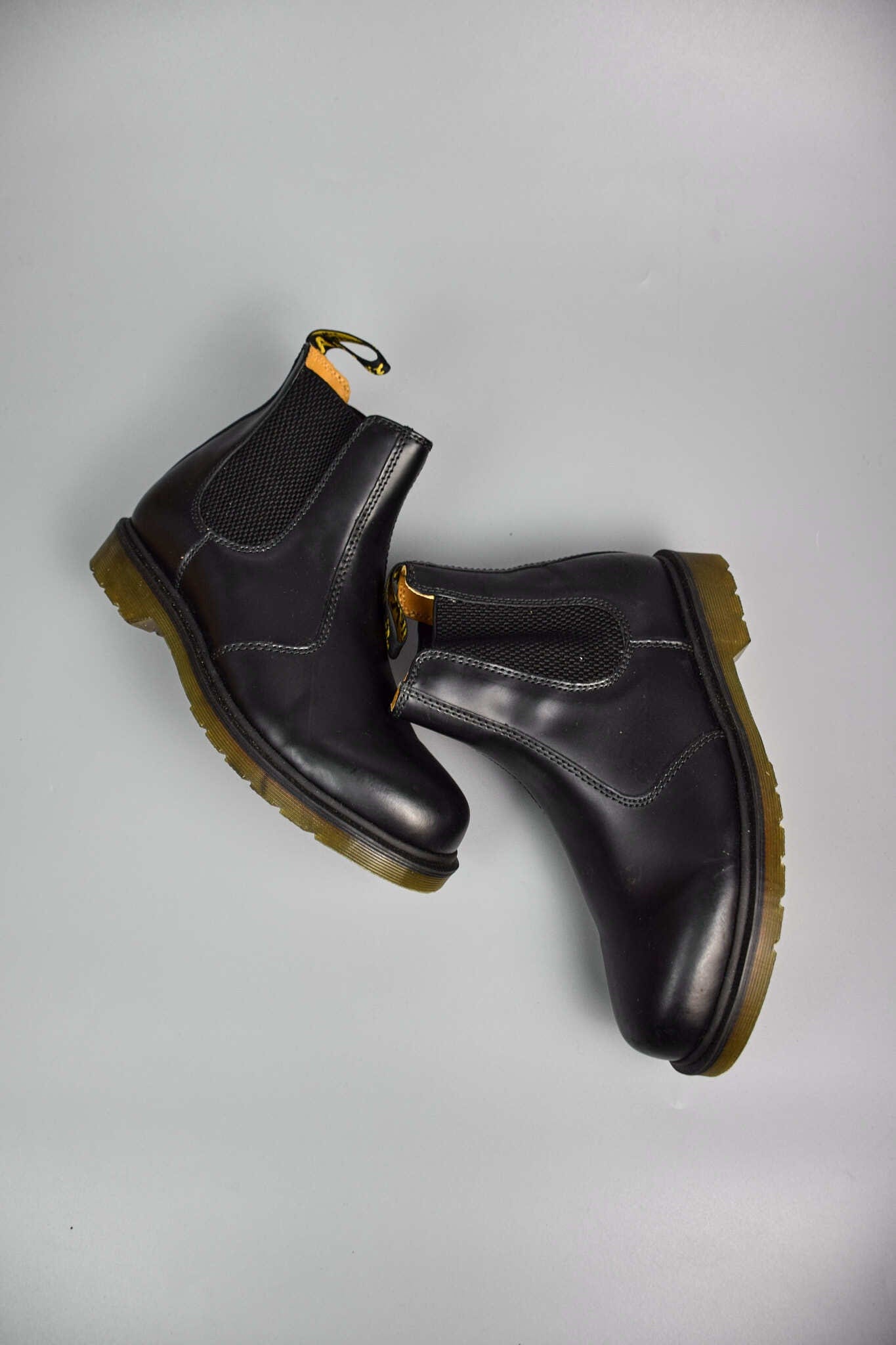 Dr. Martens 2976 Chelsea Boot