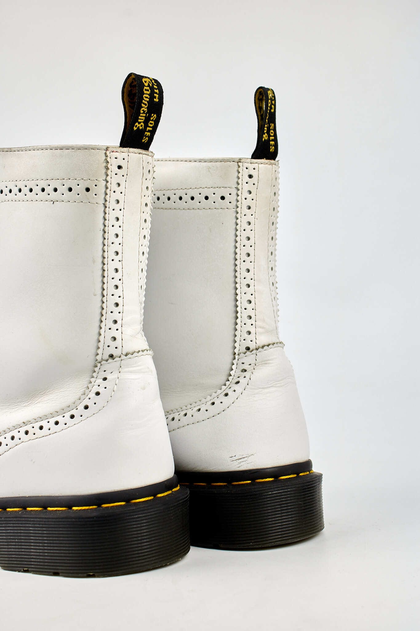 Dr. Martens Bentley II Heart