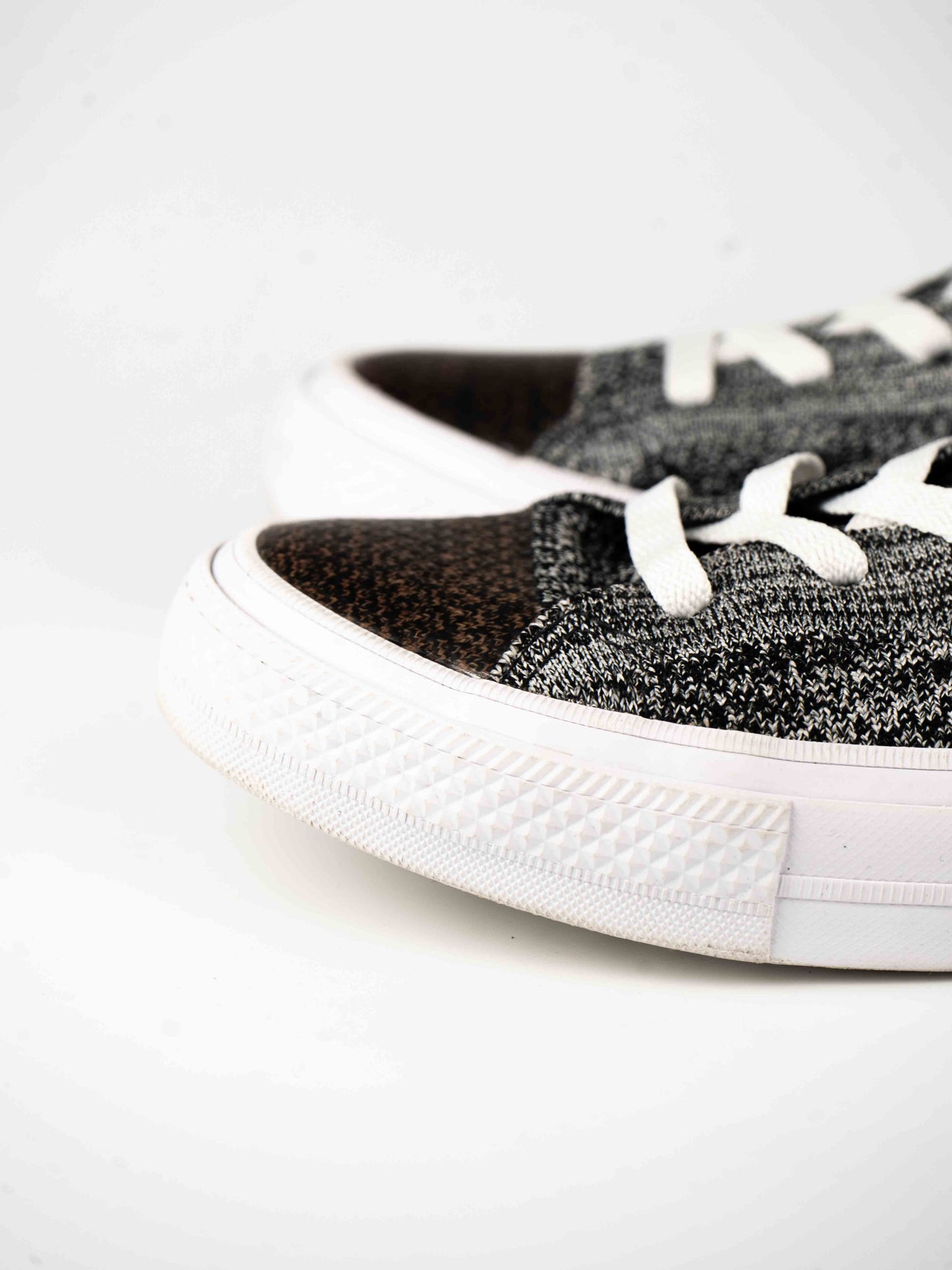 Converse Flyknit Chuck Taylor Lunaron