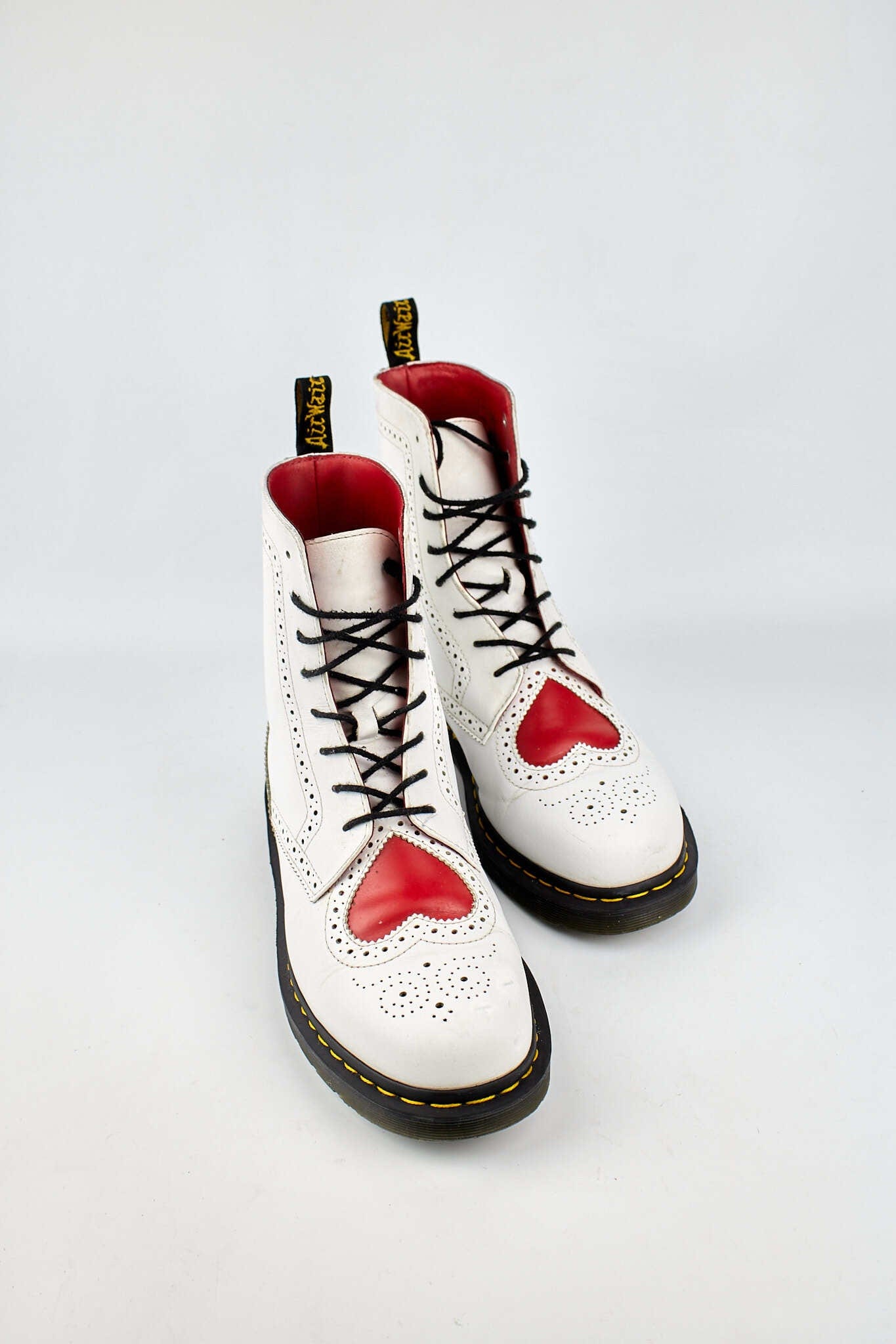 Dr. Martens Bentley II Heart