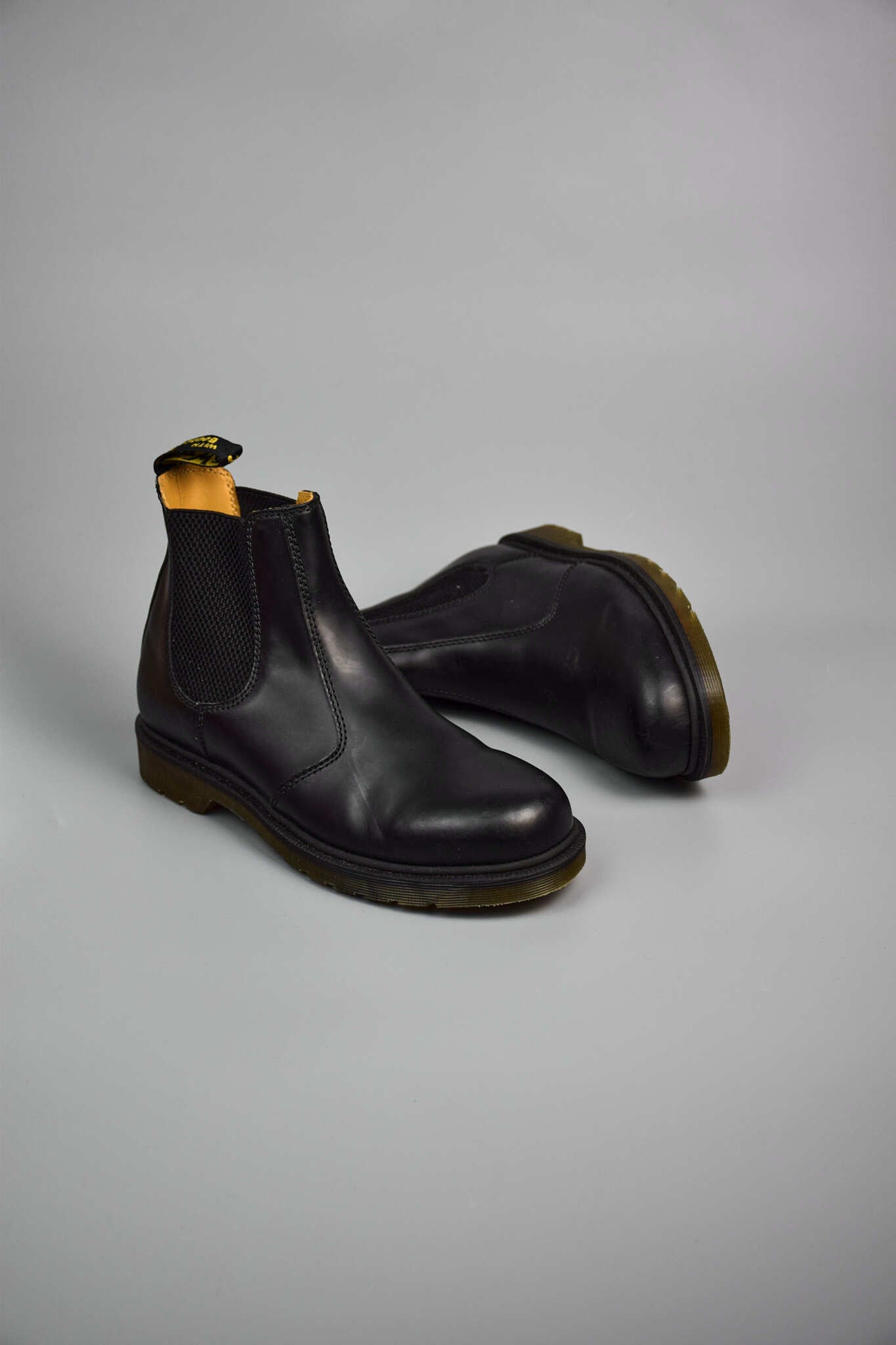 Dr. Martens 2976 Chelsea Boot