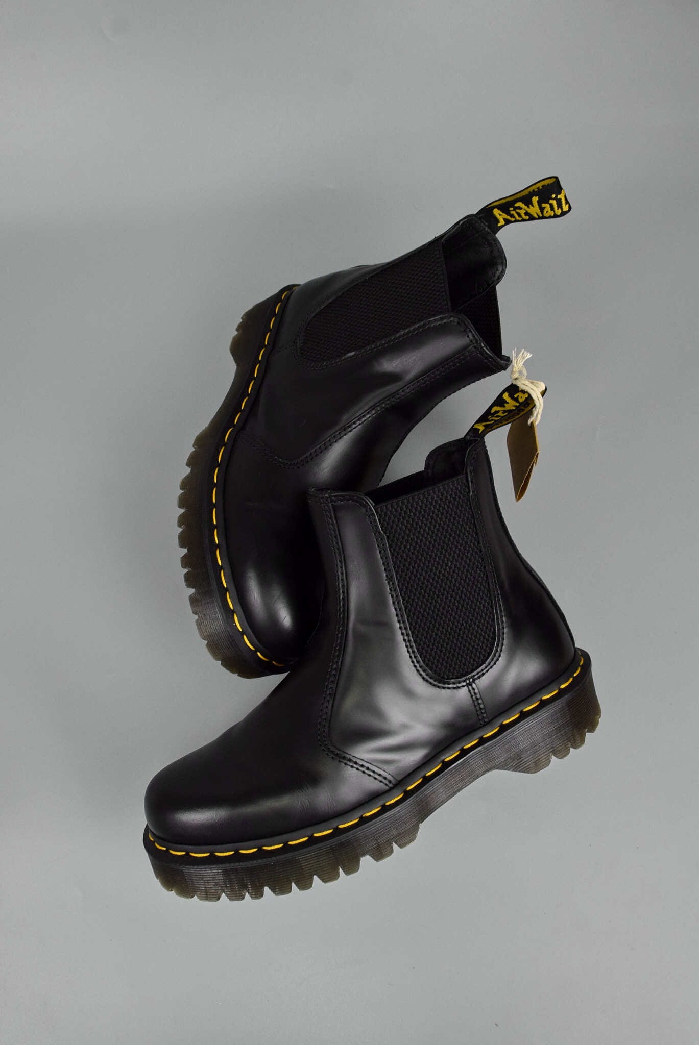 Dr. Martens 2976 Bex Chelsea Platform Smooth Black