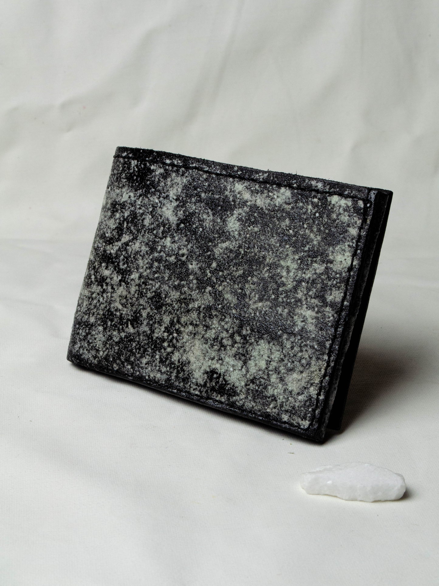 Black/white marble bifold wallet