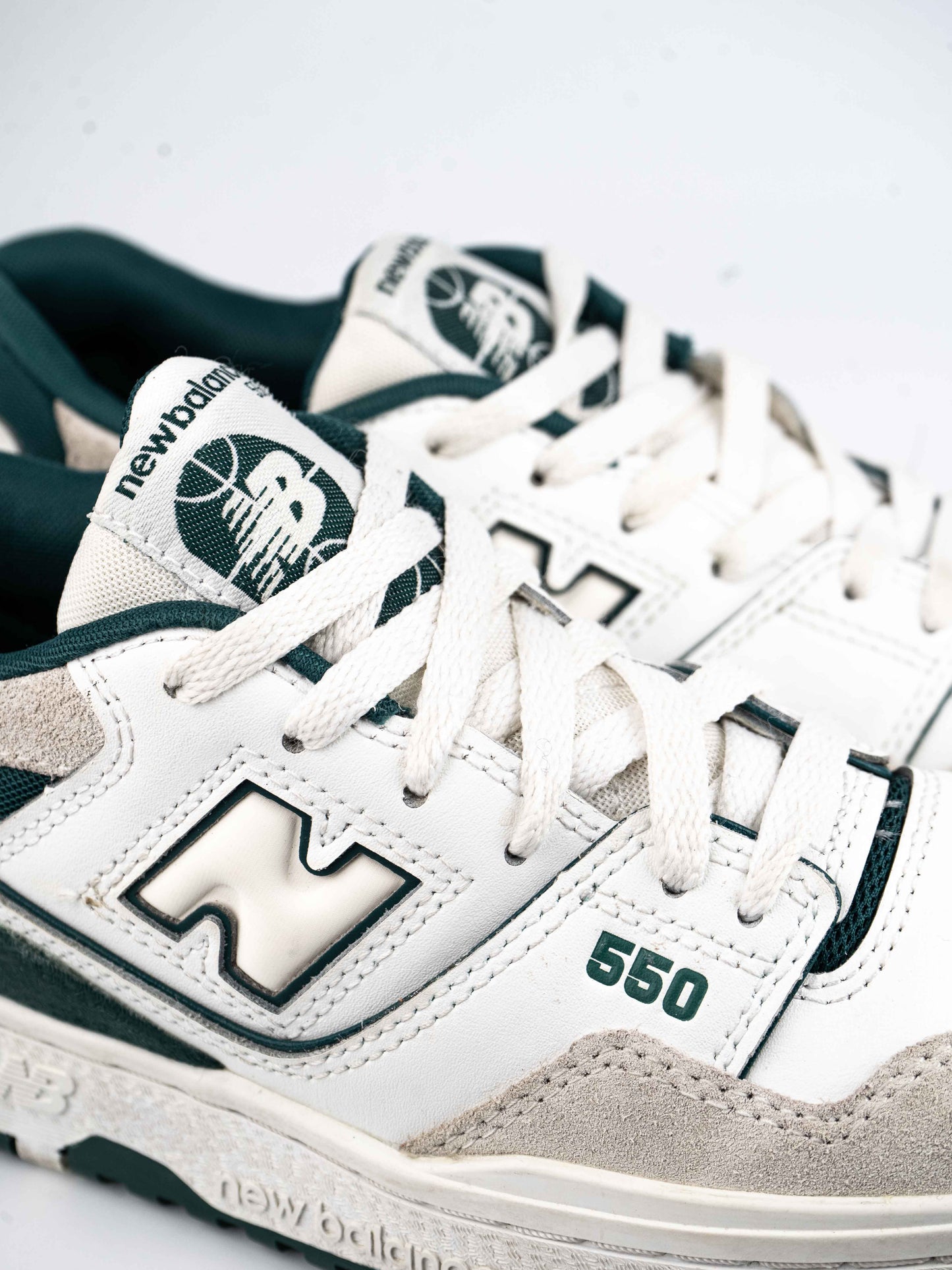 New Balance 550 Vintage White Teal