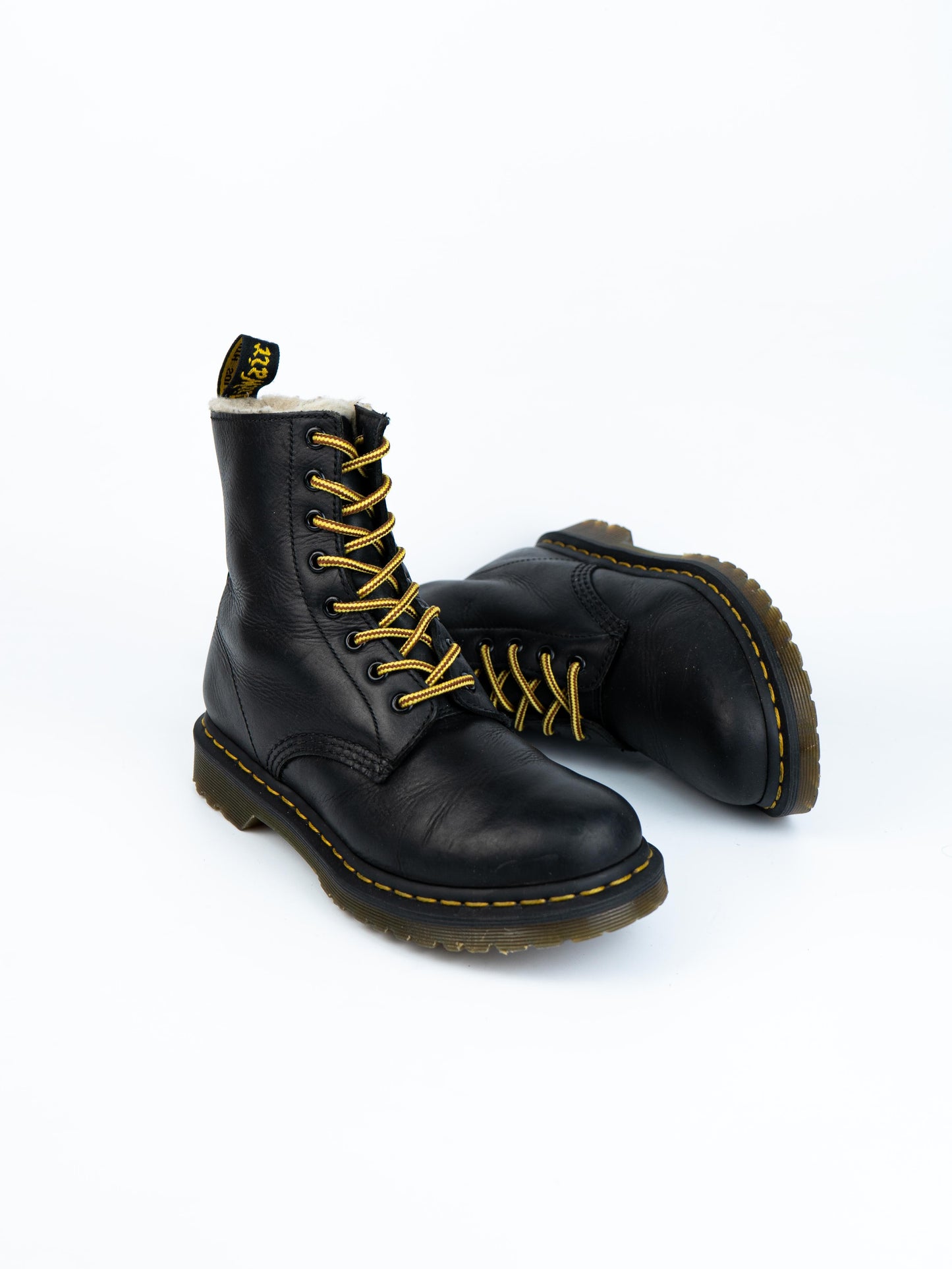 Dr. Martens Serena Black