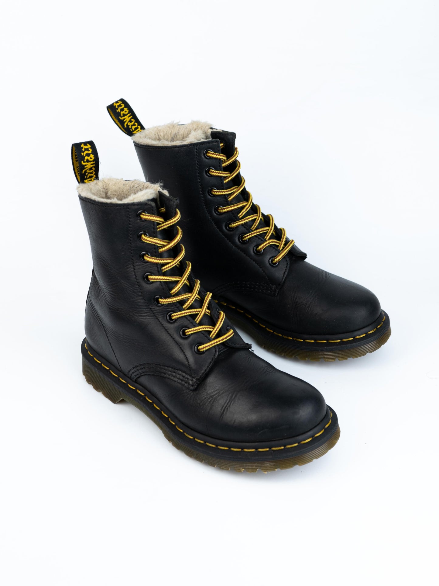 Dr. Martens Serena Black