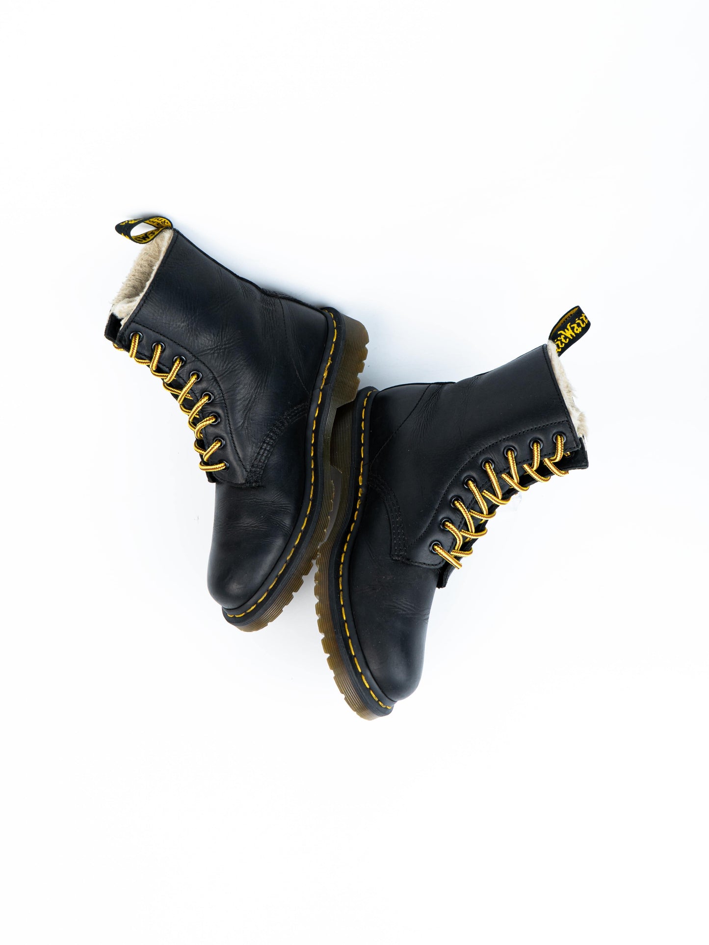 Dr. Martens Serena Black