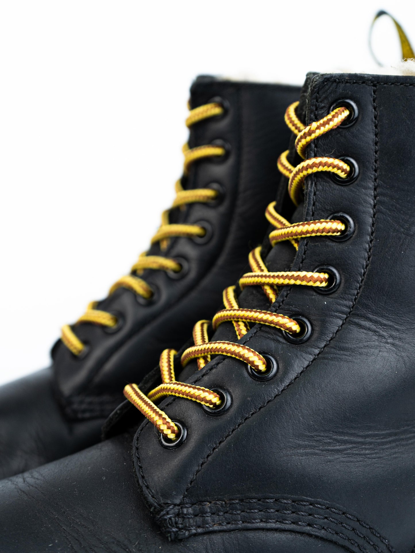 Dr. Martens Serena Black