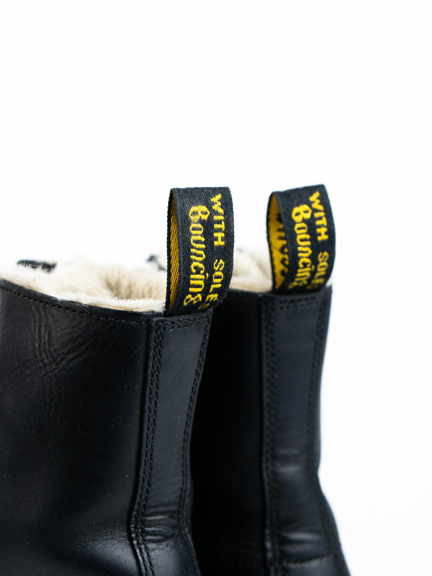 Dr. Martens Serena Black