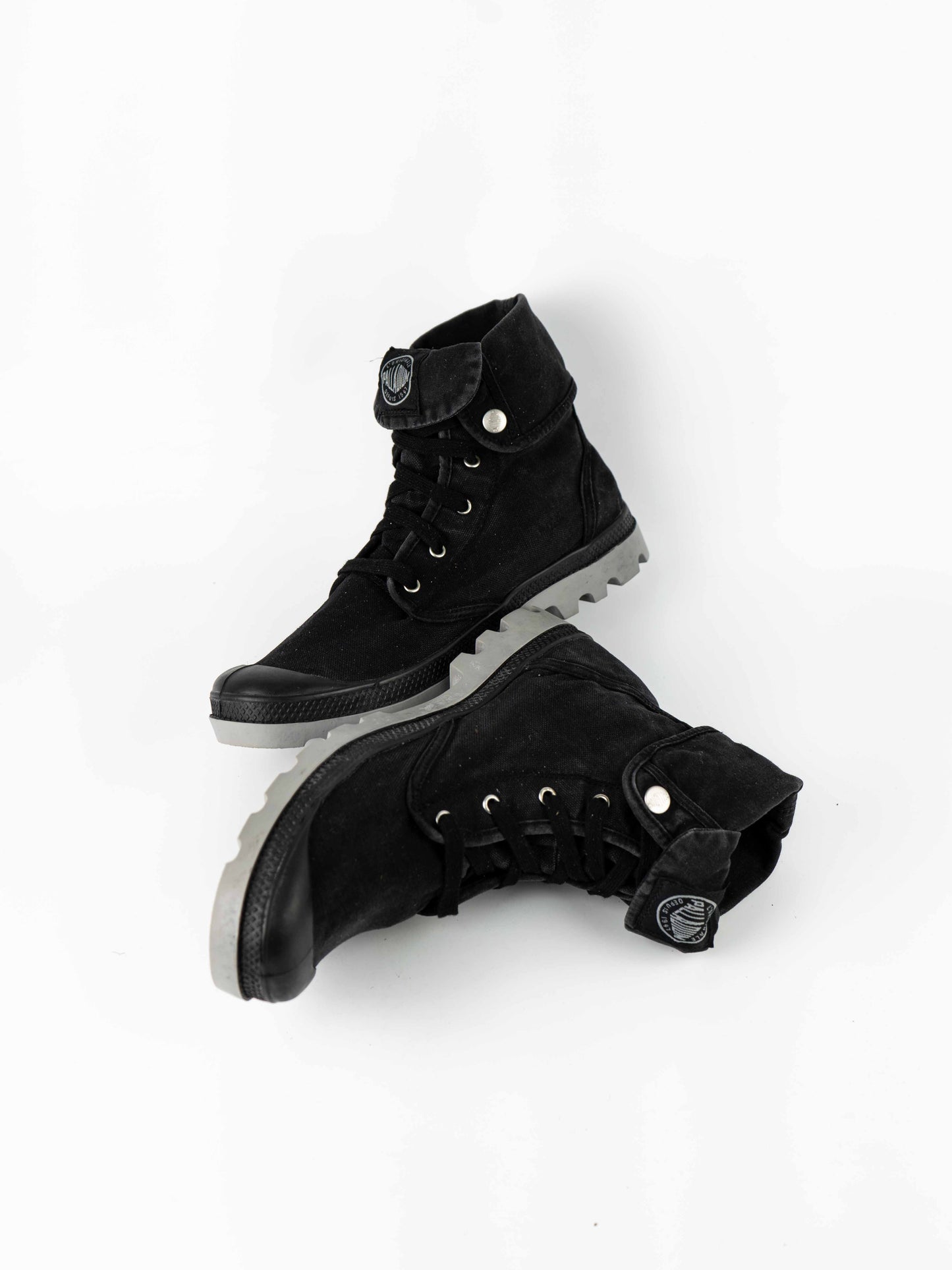 Palladium Baggy Black