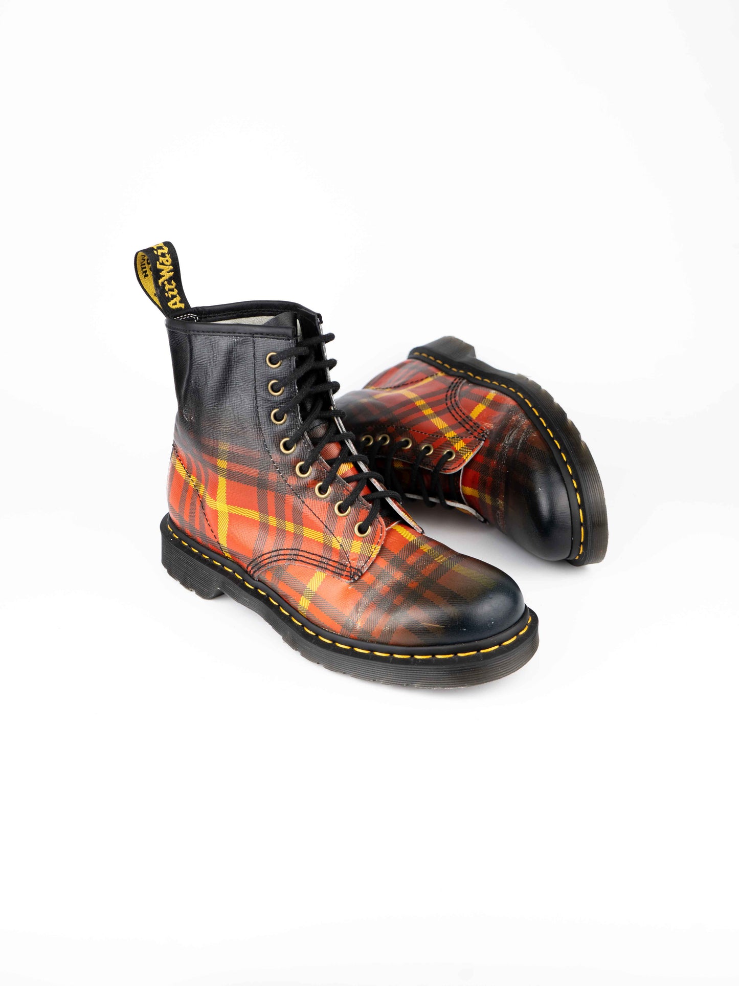 Dr. Martens 1460 Macmarten Tartan