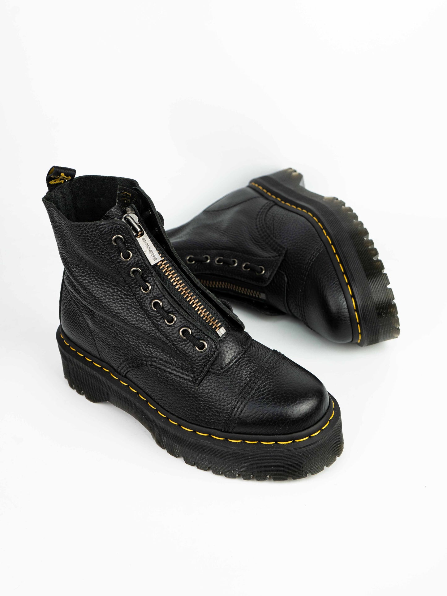 Dr. Martens Sinclair Virginia Leather