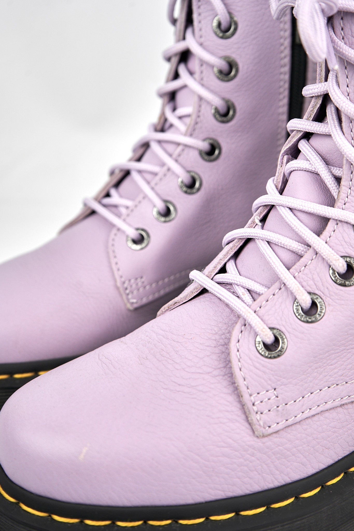 Dr. Martens Jadon III Violet