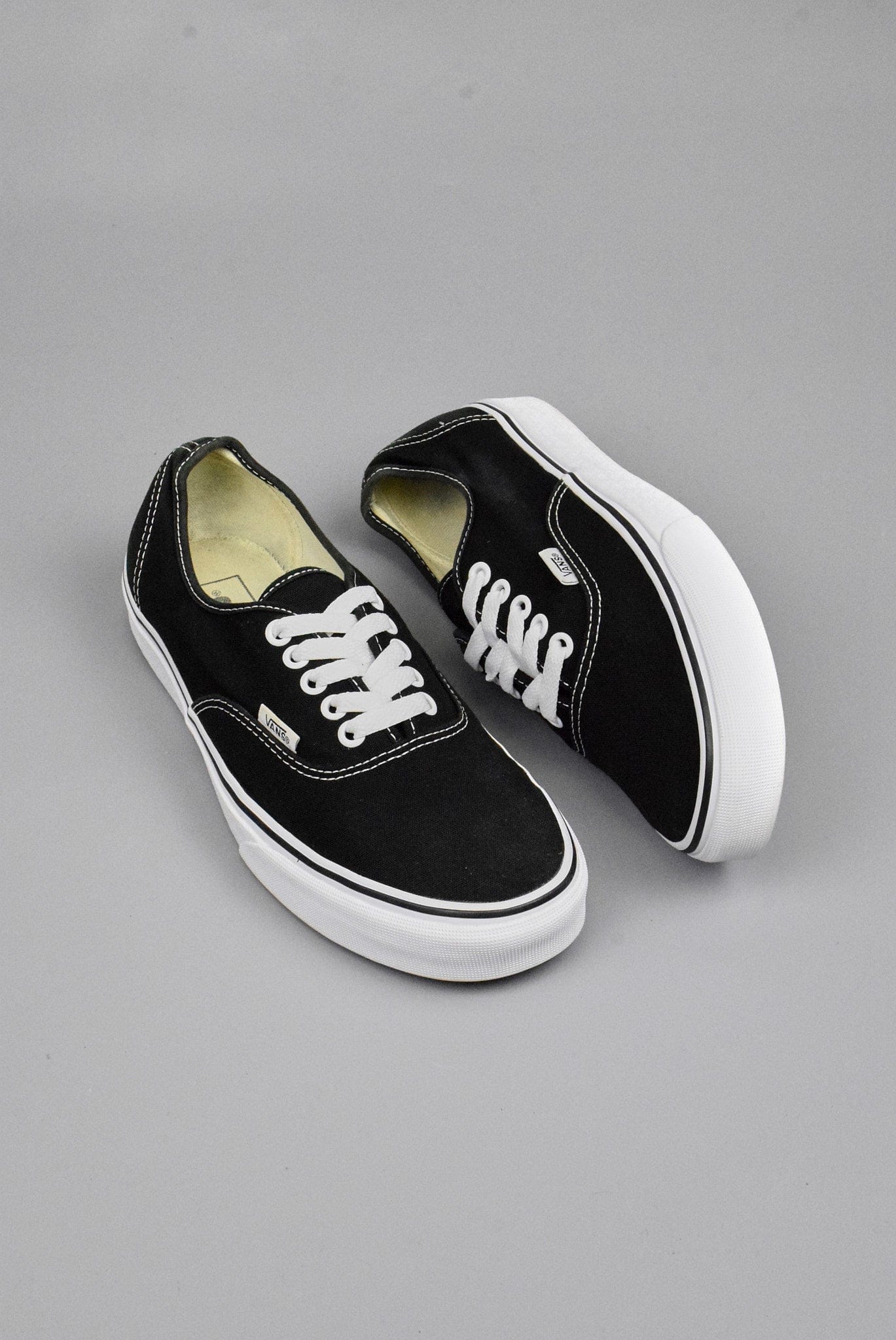 Vans Authentic Black Canvas