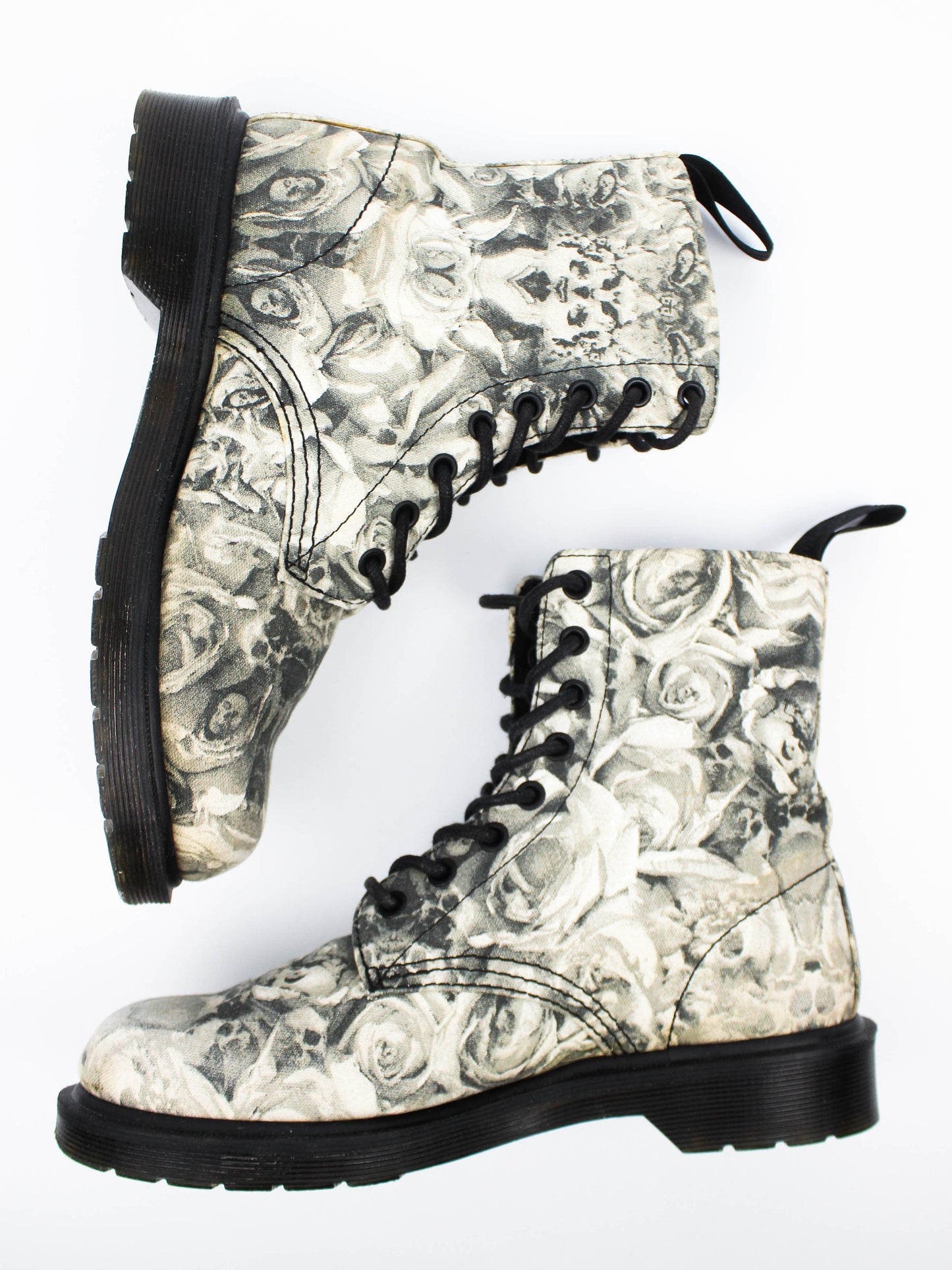 Dr. Martens 1460 Beckett Roses&Skuls