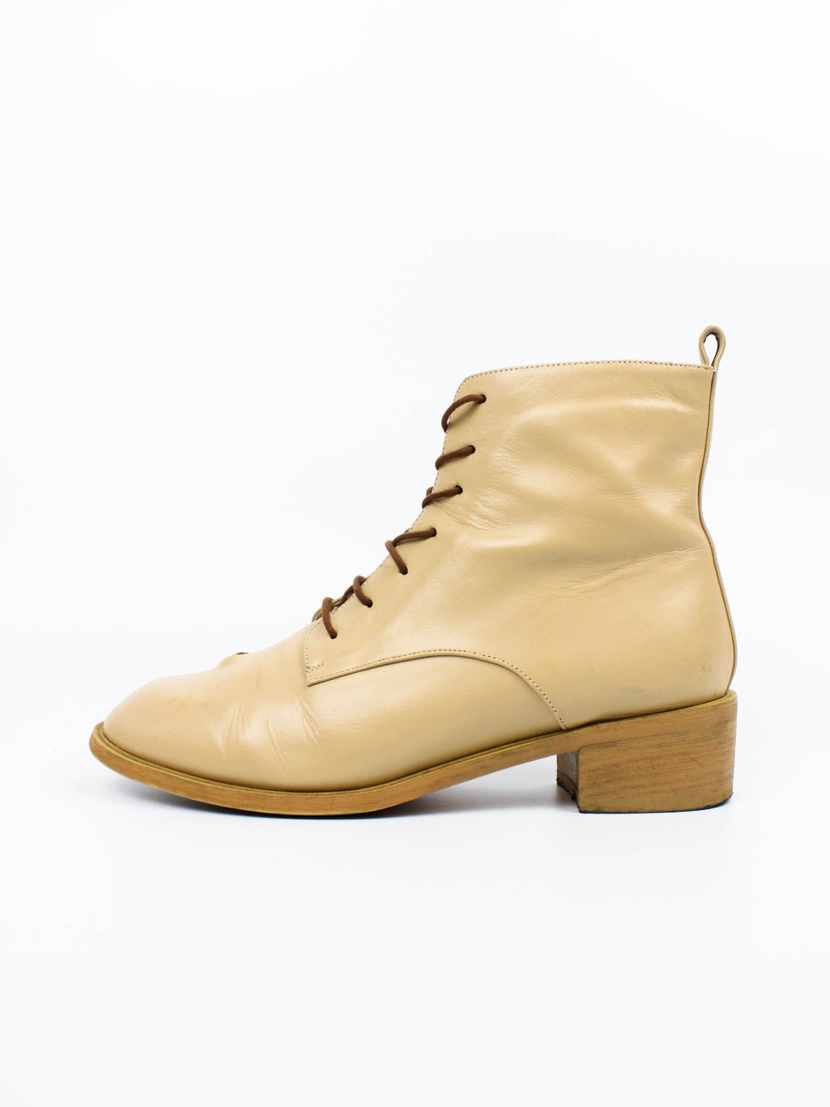 Vintage Cream Leather Boots with Eye Detail