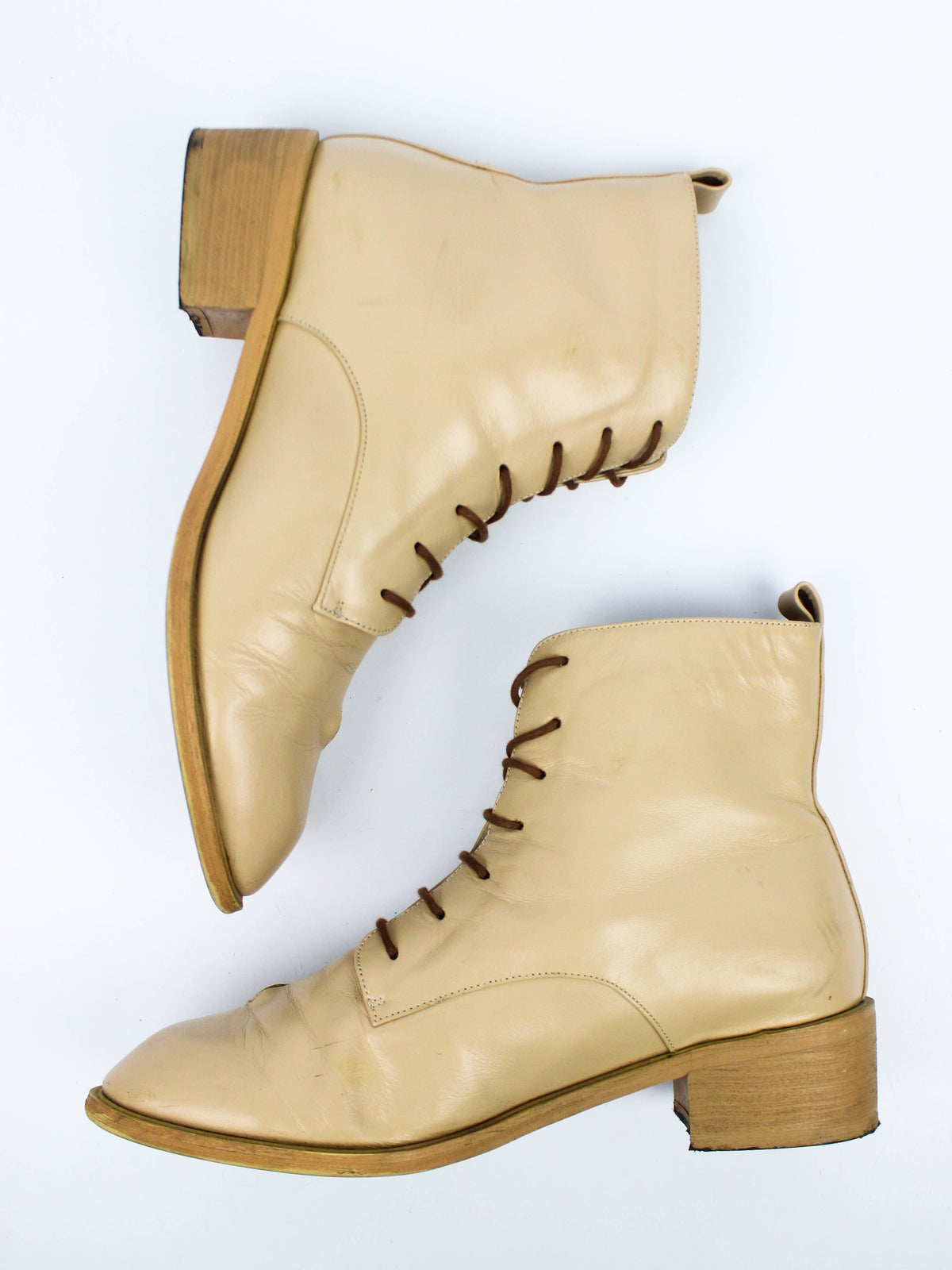 Vintage Cream Leather Boots with Eye Detail
