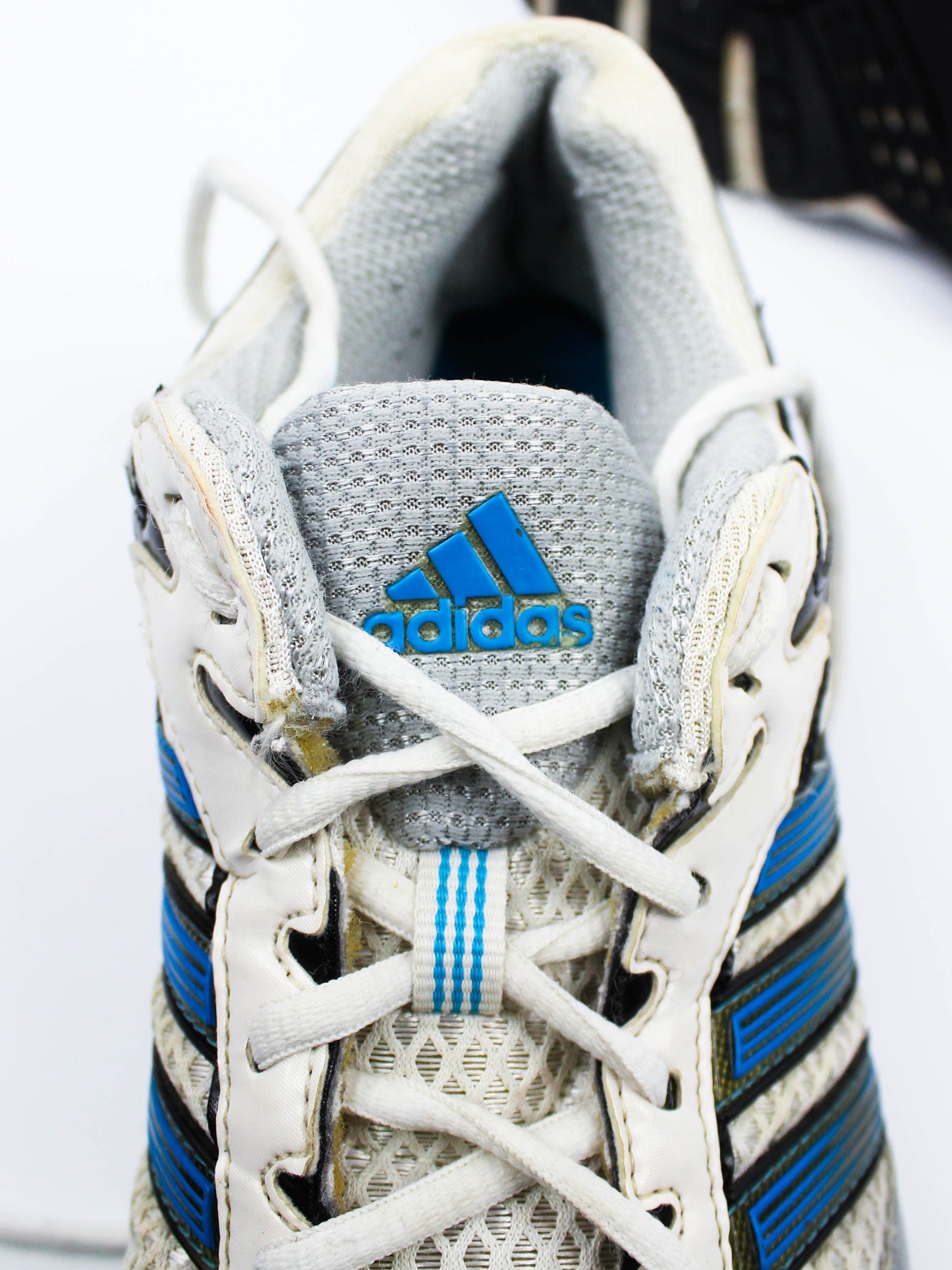 Adidas Response CL