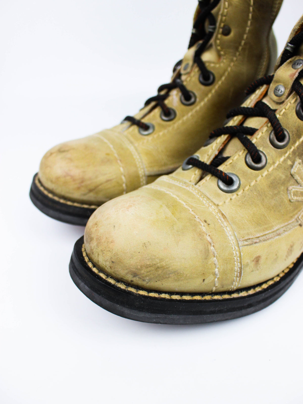 The Art Company Beige Combat Boots