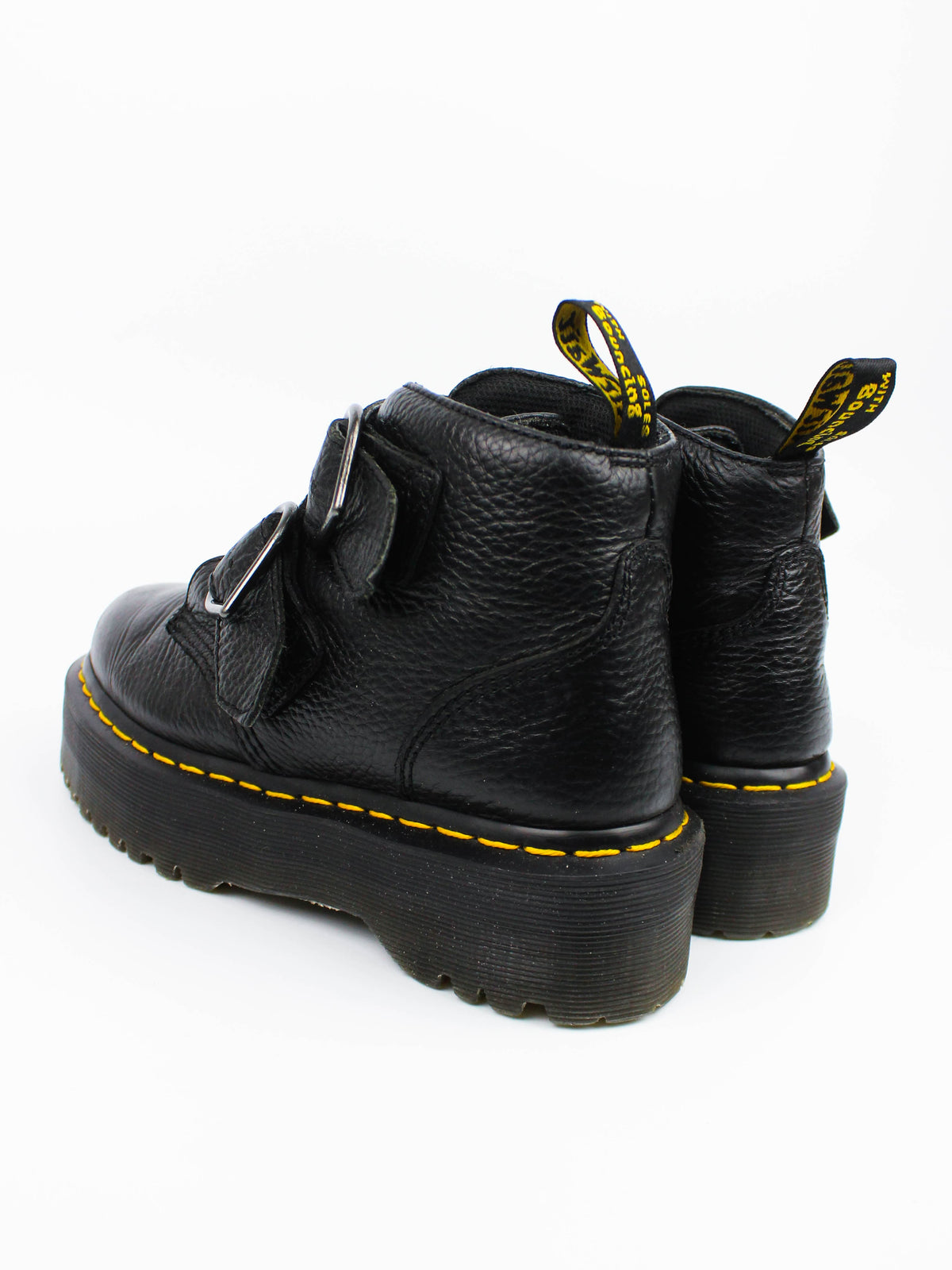 Dr. Martens Devon Heart