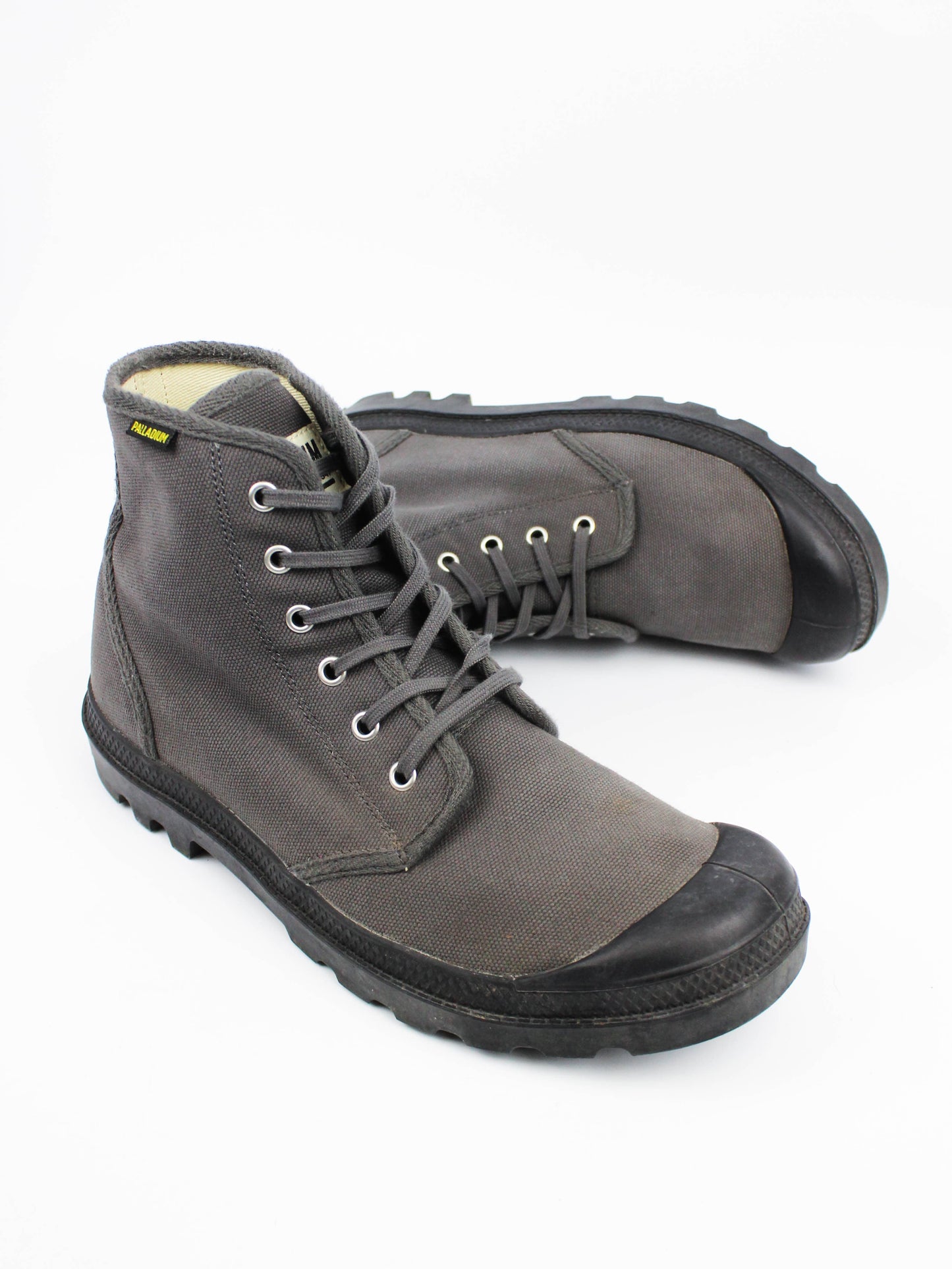 Palladium Pampa Hi Grey