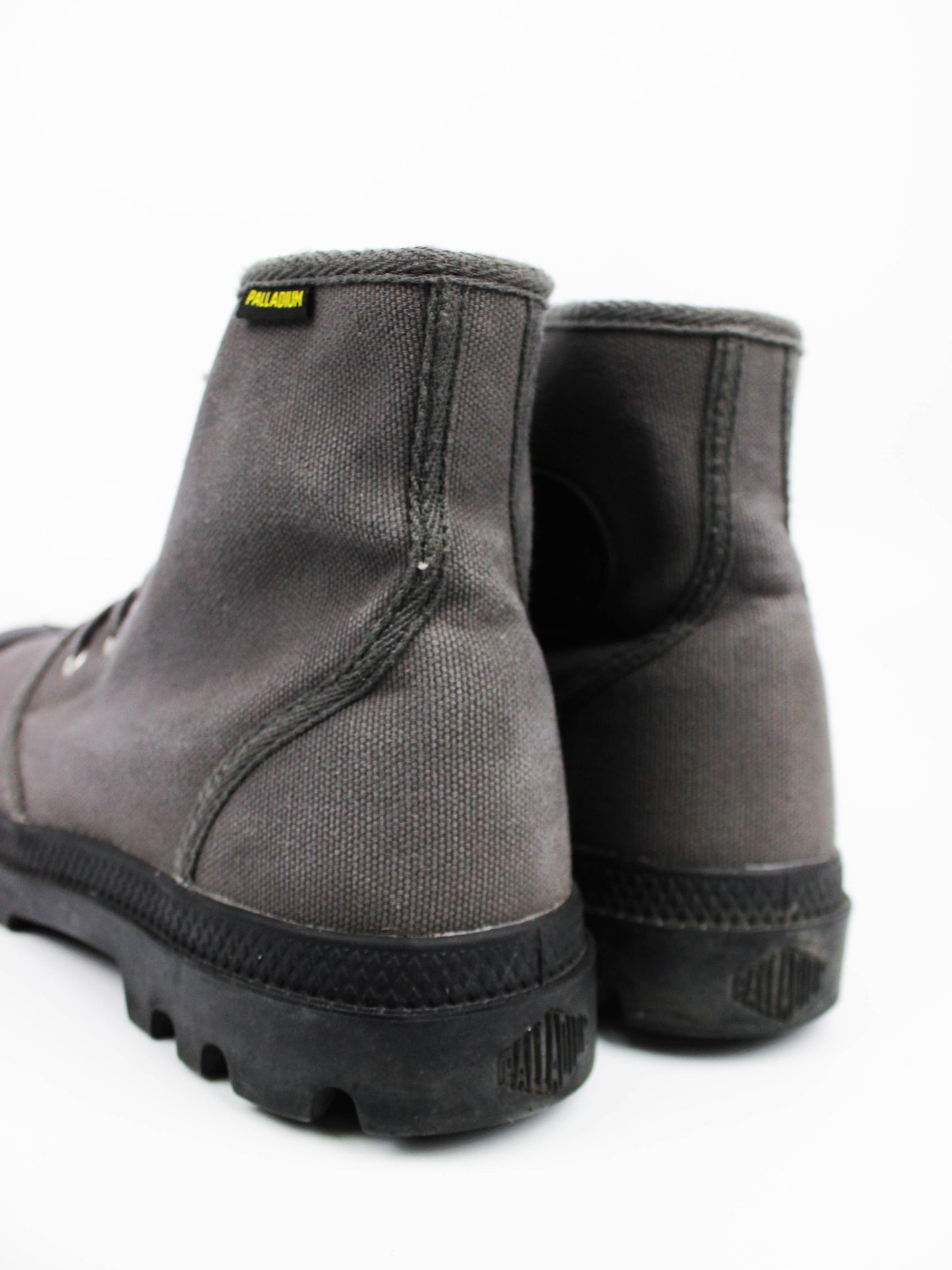 Palladium Pampa Hi Grey