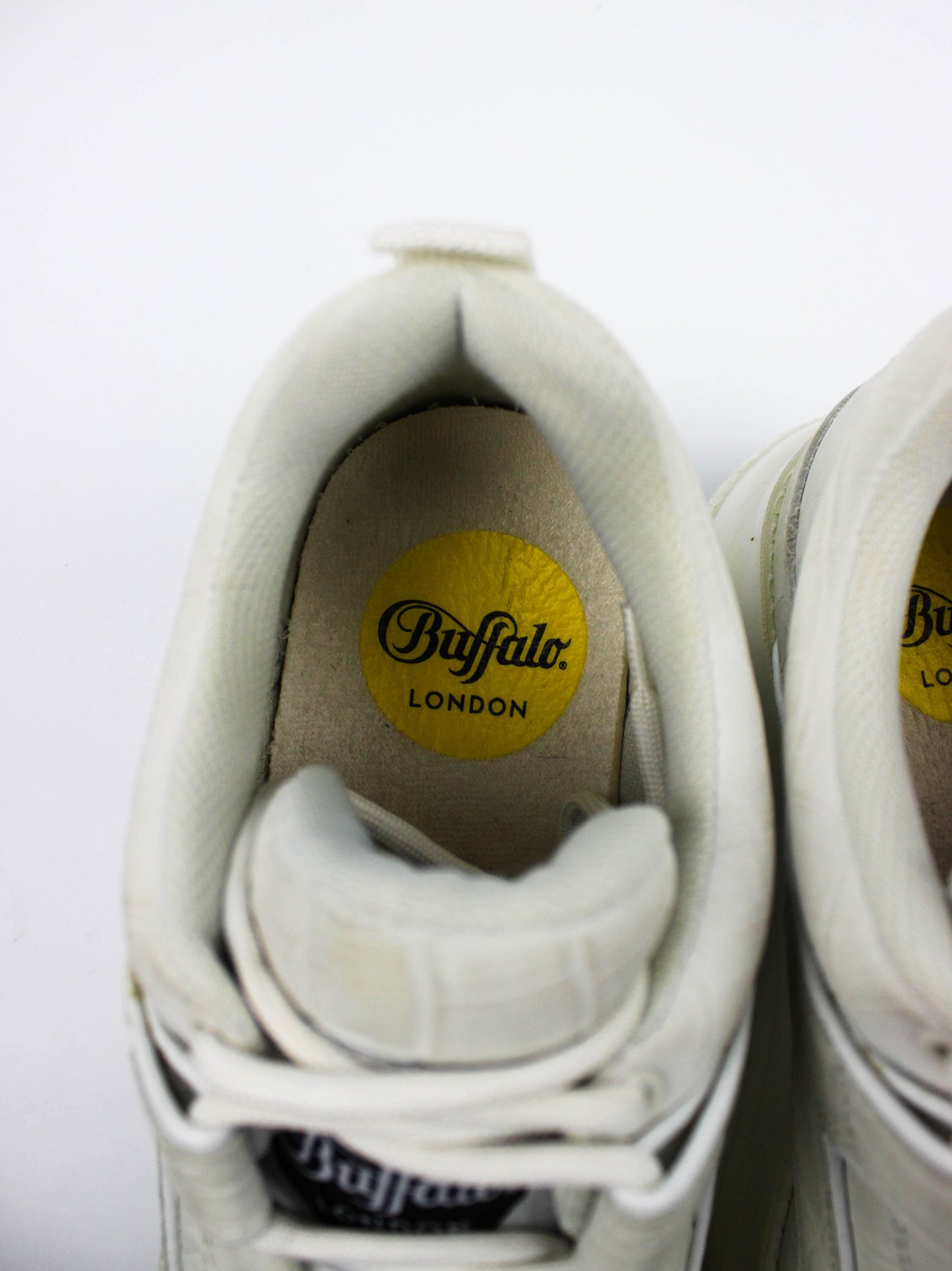 Buffalo Classic White Embossed Leather