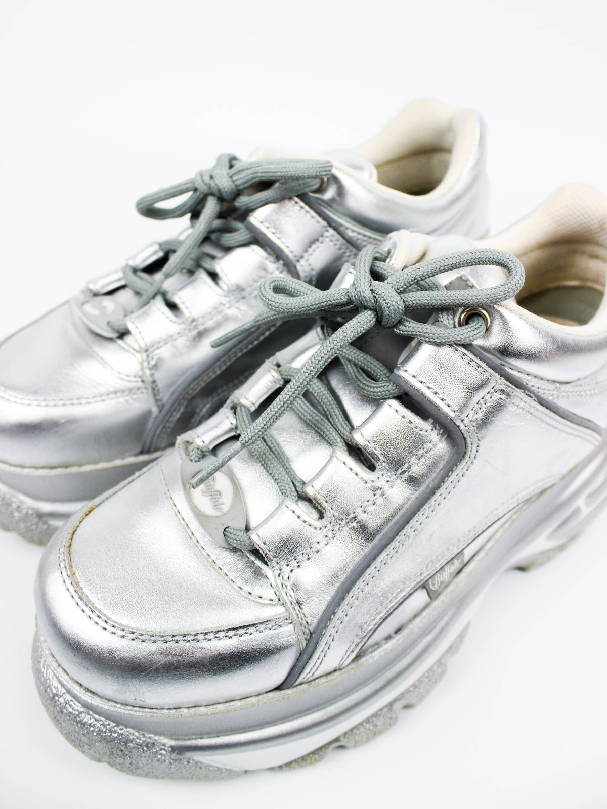 Buffalo Silver Metallic Leather Sneakers