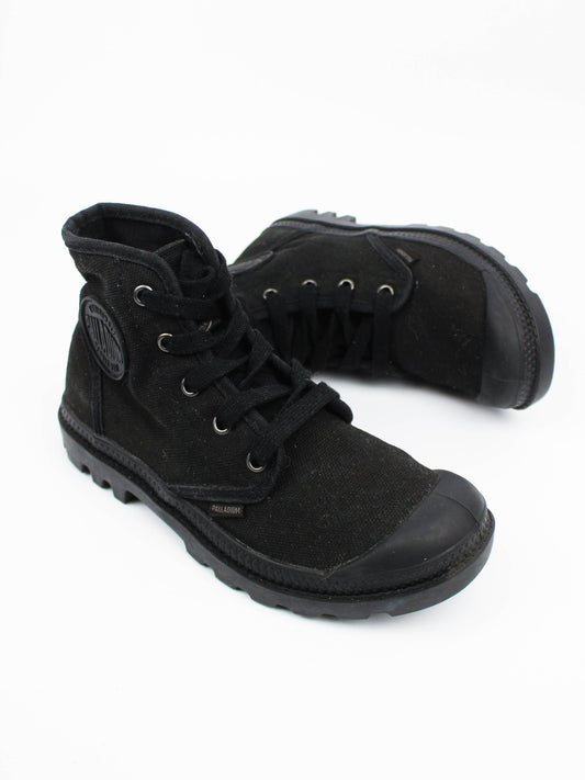 Palladium Pampa Hi Black