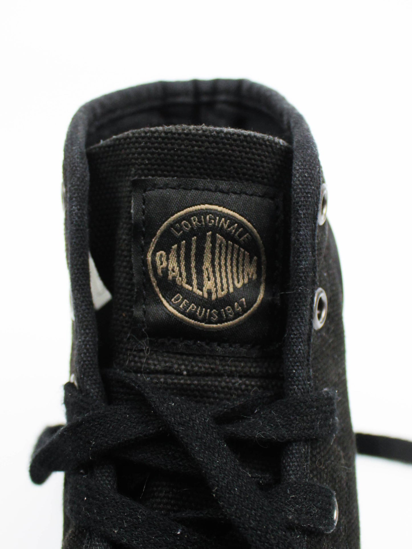 Palladium Pampa Hi Black