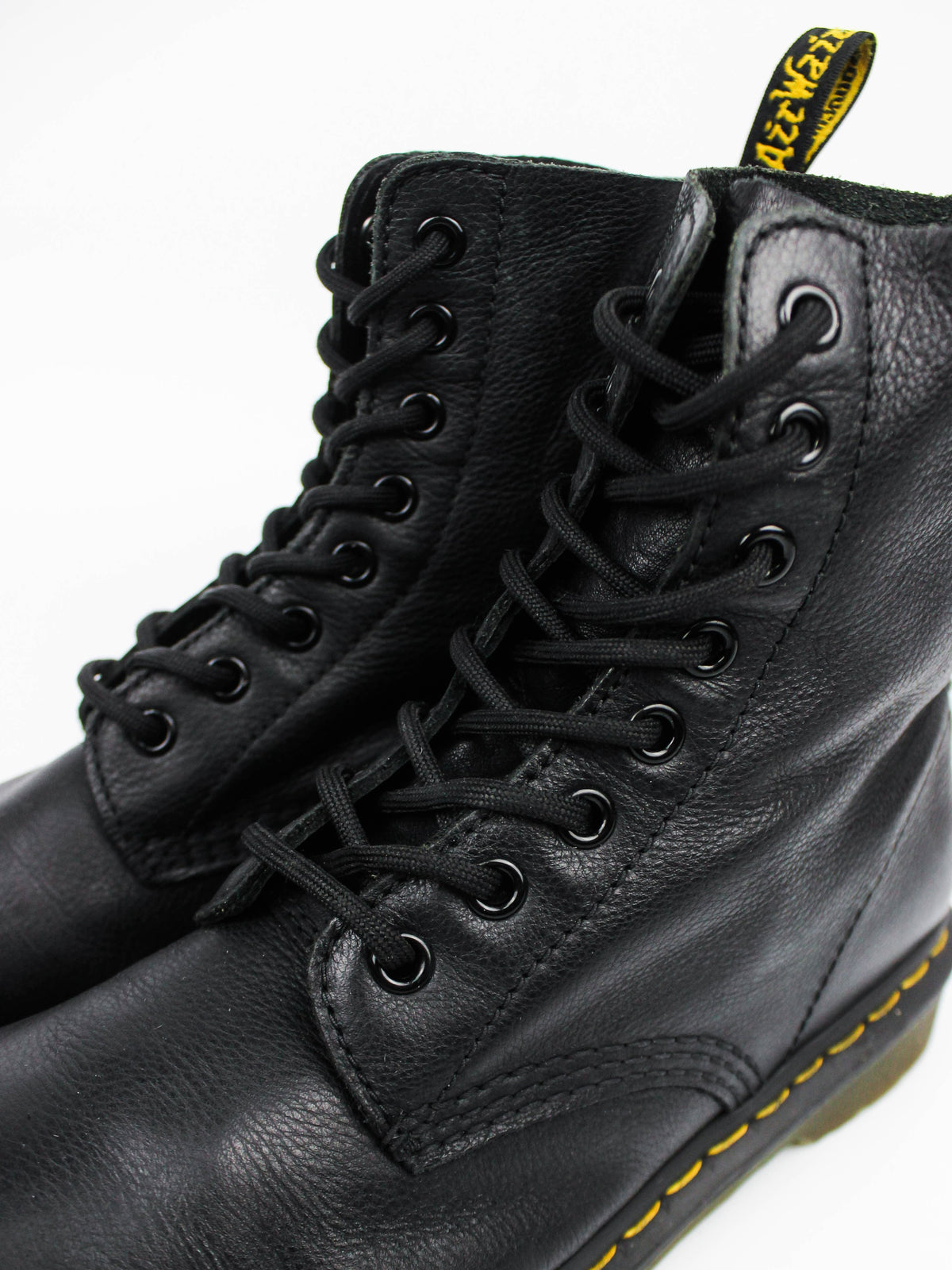 Dr. Martens 1460 Pascal Virginia