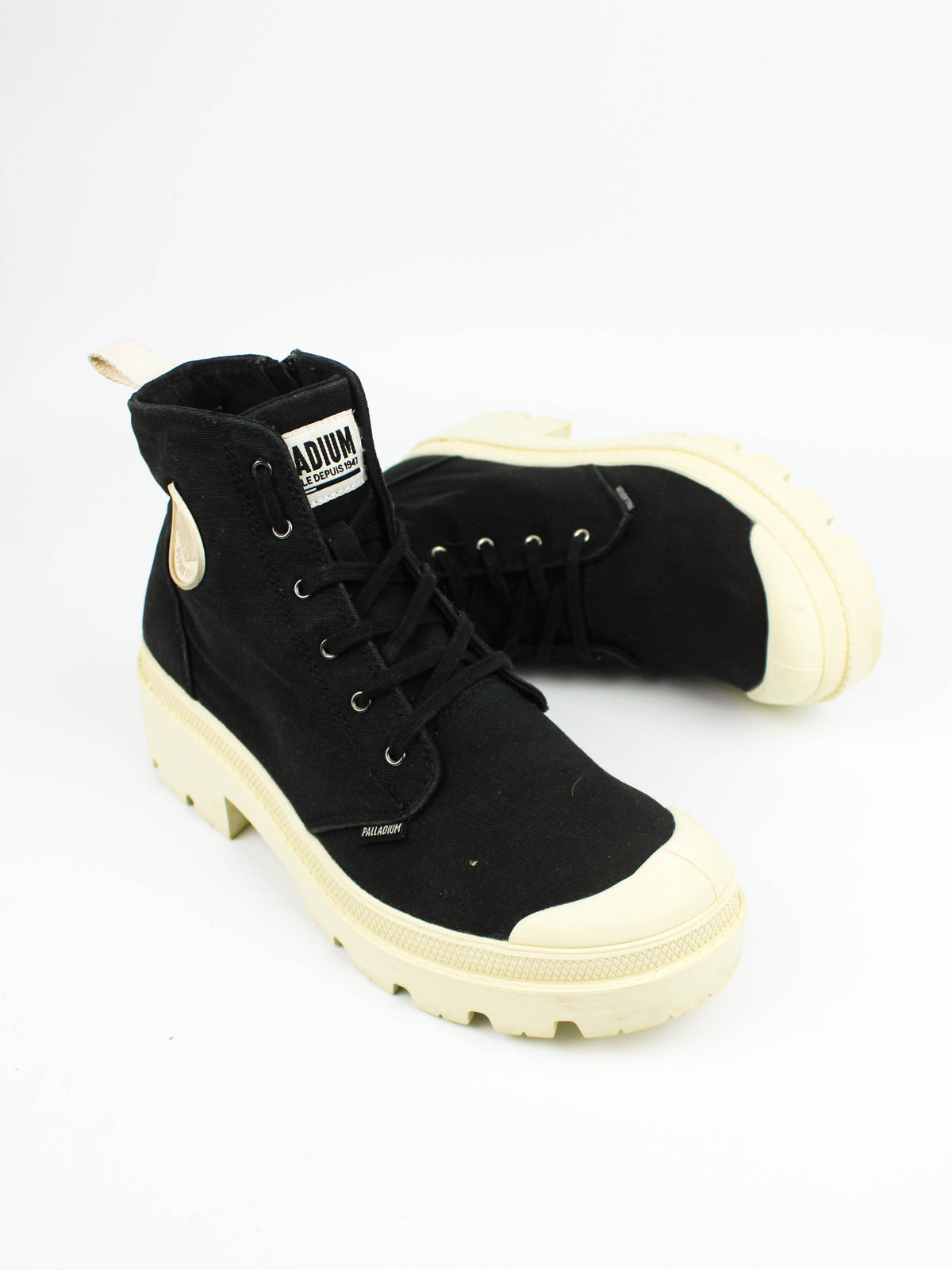 Palladium Pampa Hi Metal Black
