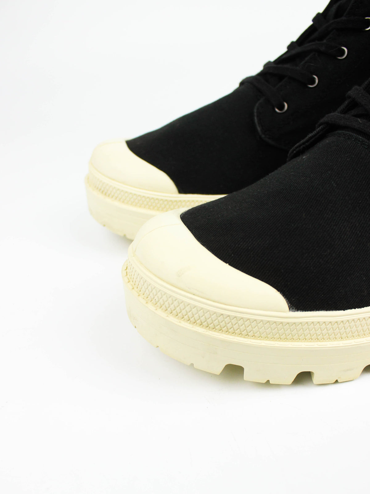 Palladium Pampa Hi Metal Black