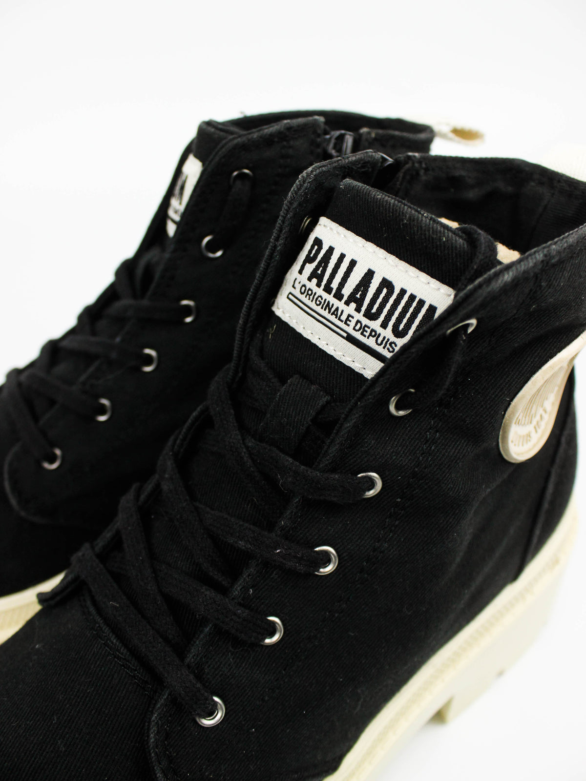 Palladium Pampa Hi Metal Black