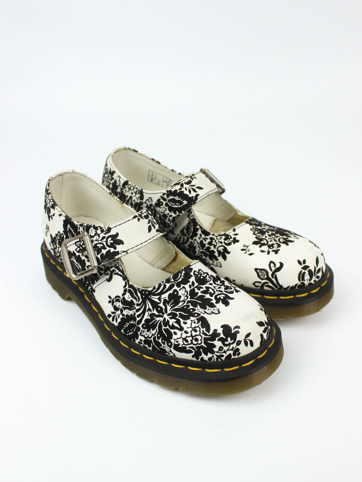 Dr. Martens Mary Jane 5026