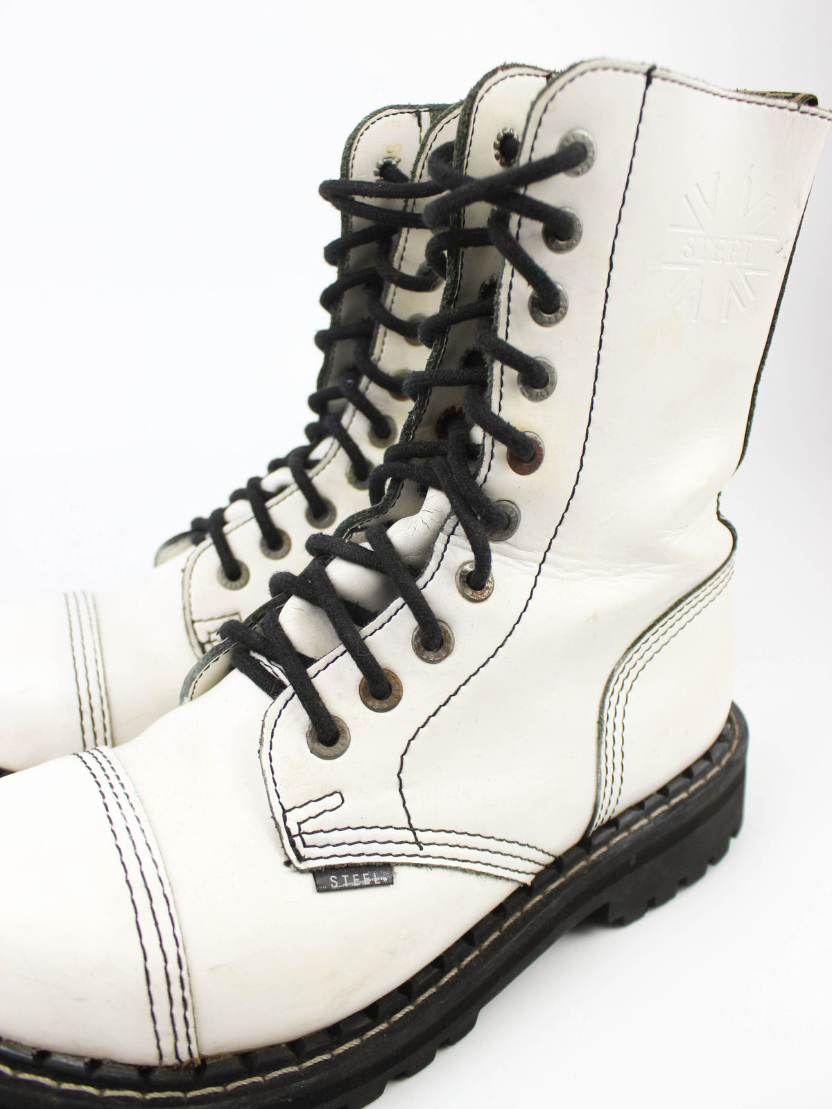 Steel Full White