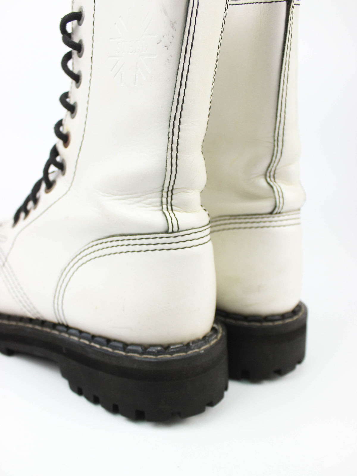 Steel Full White