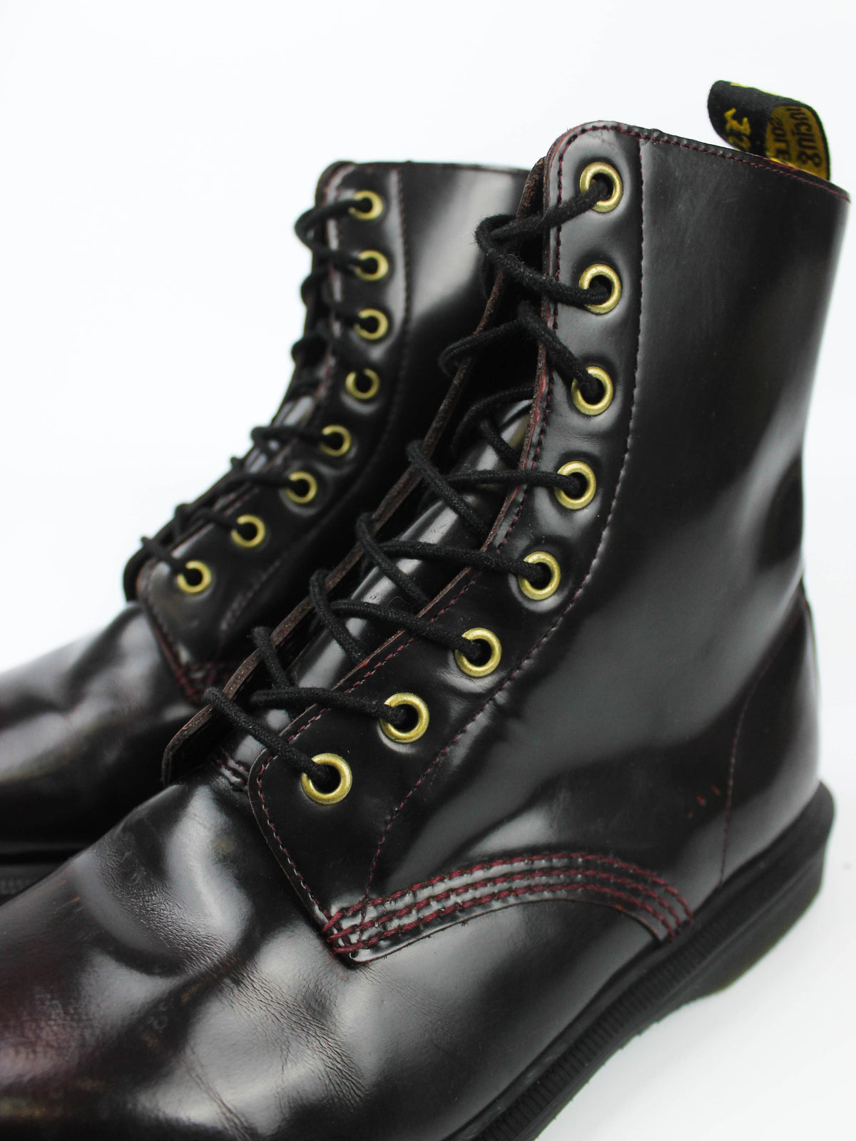 Dr. Martens Elsham Cherry Red