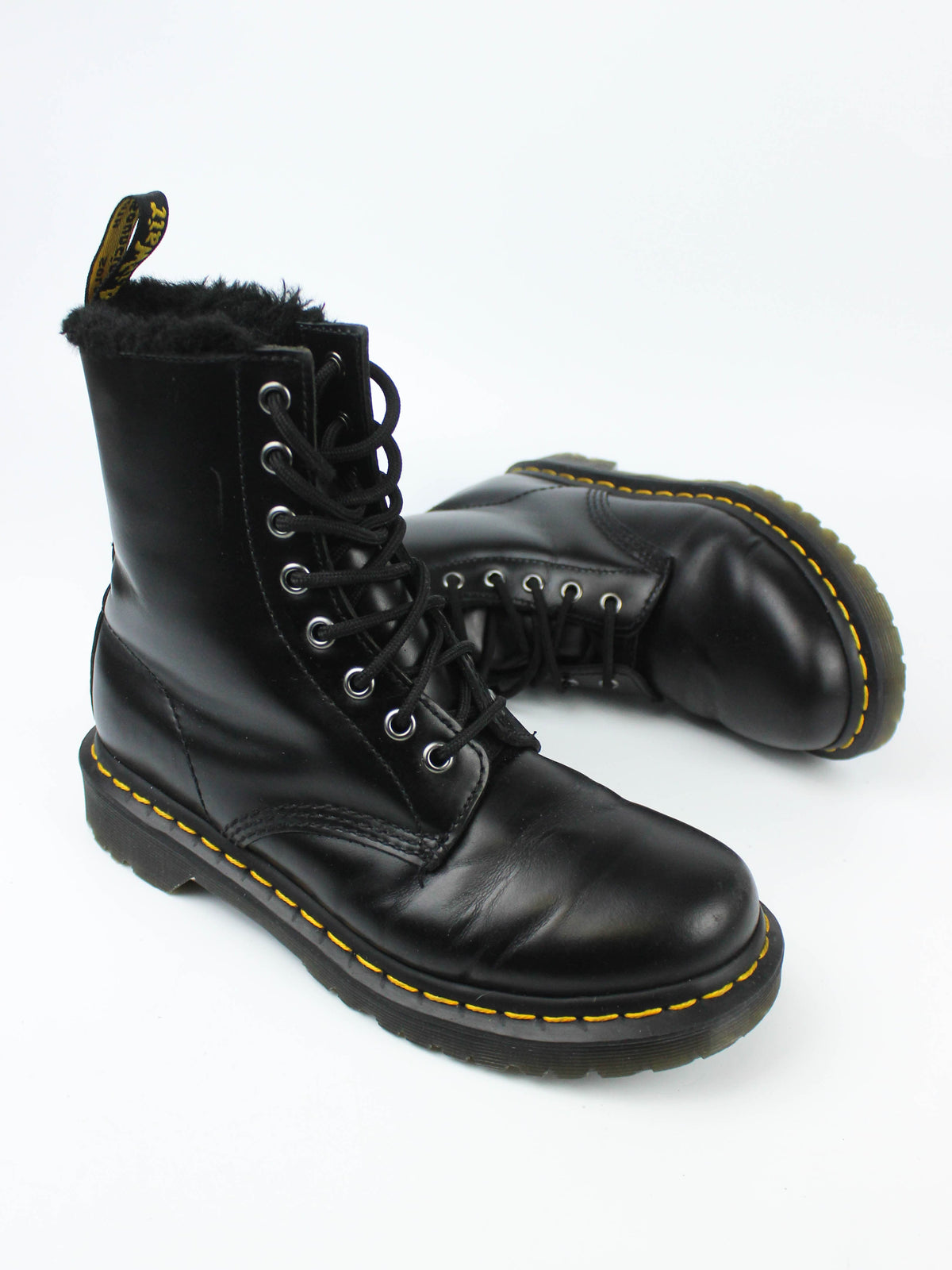 Dr. Martens 1460 Serena
