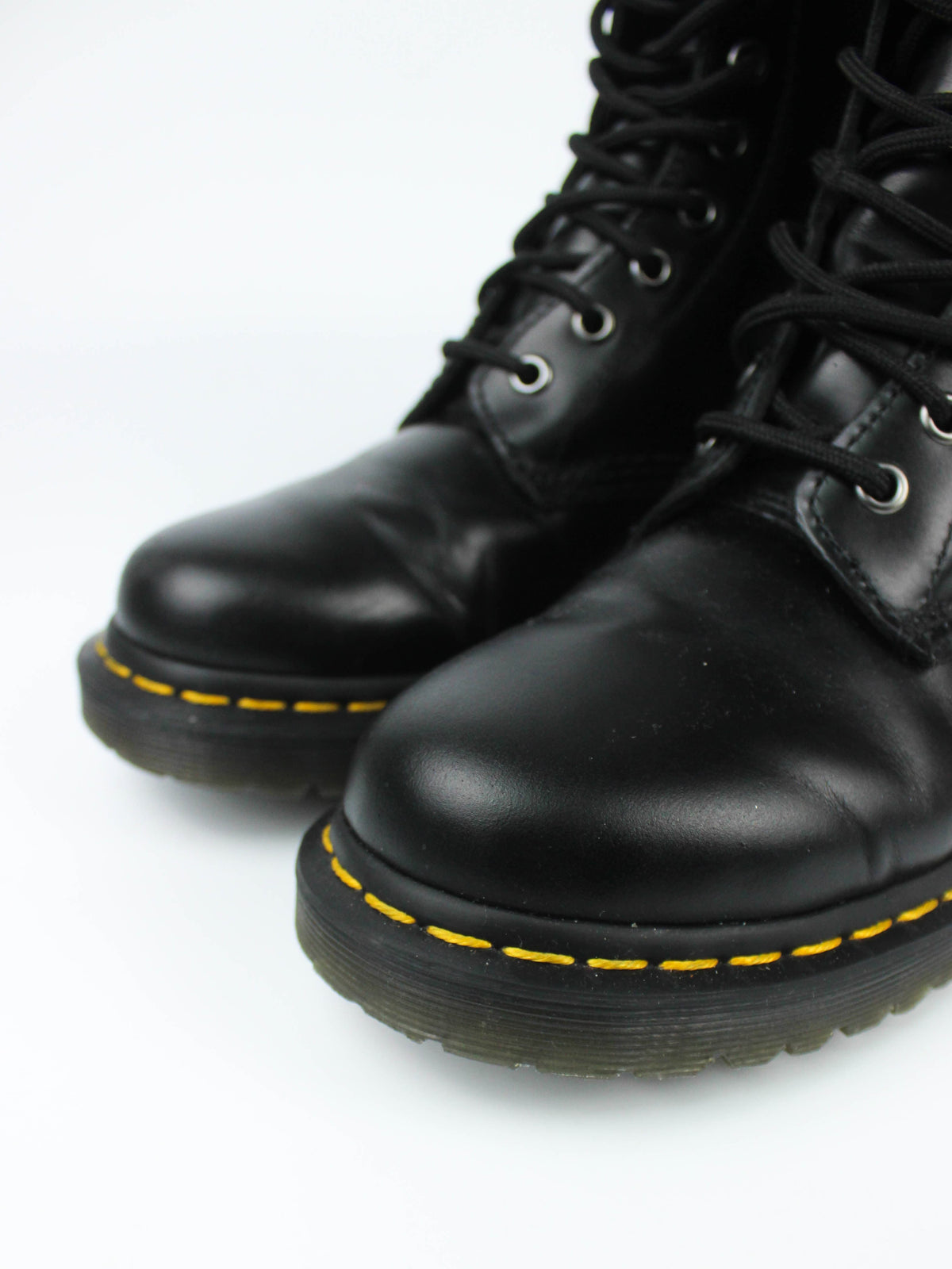 Dr. Martens 1460 Serena
