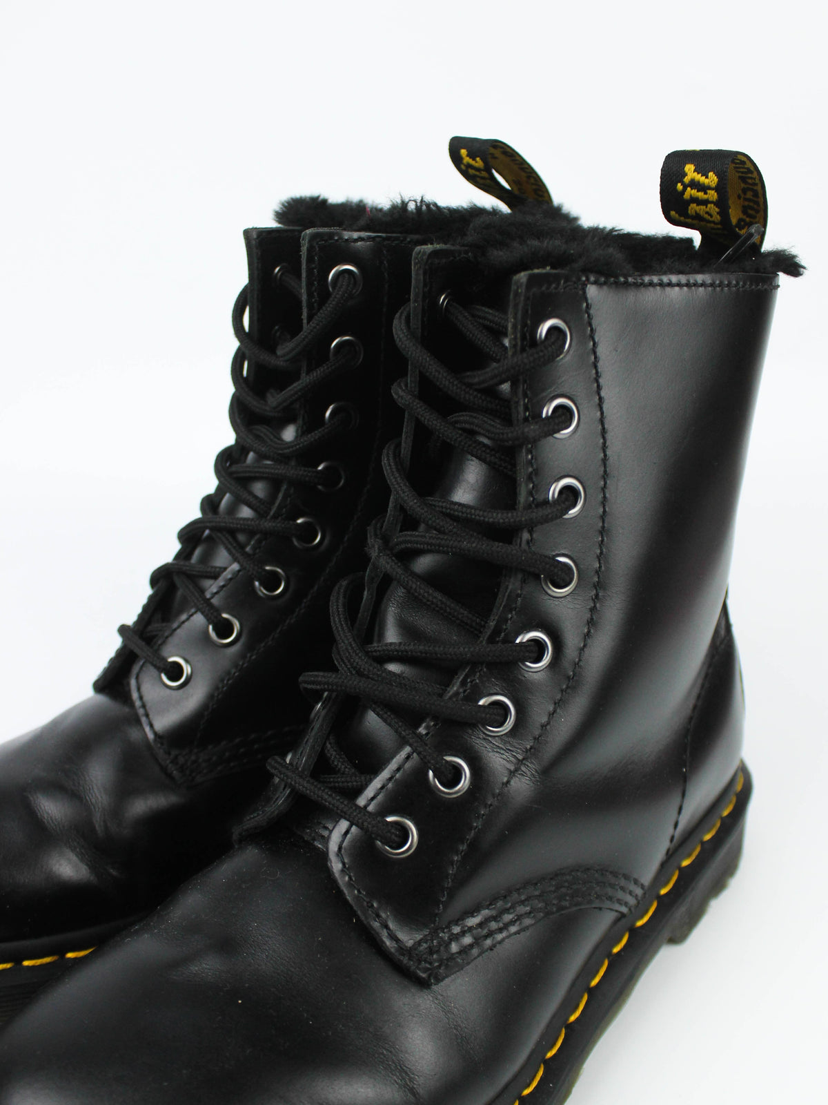 Dr. Martens 1460 Serena