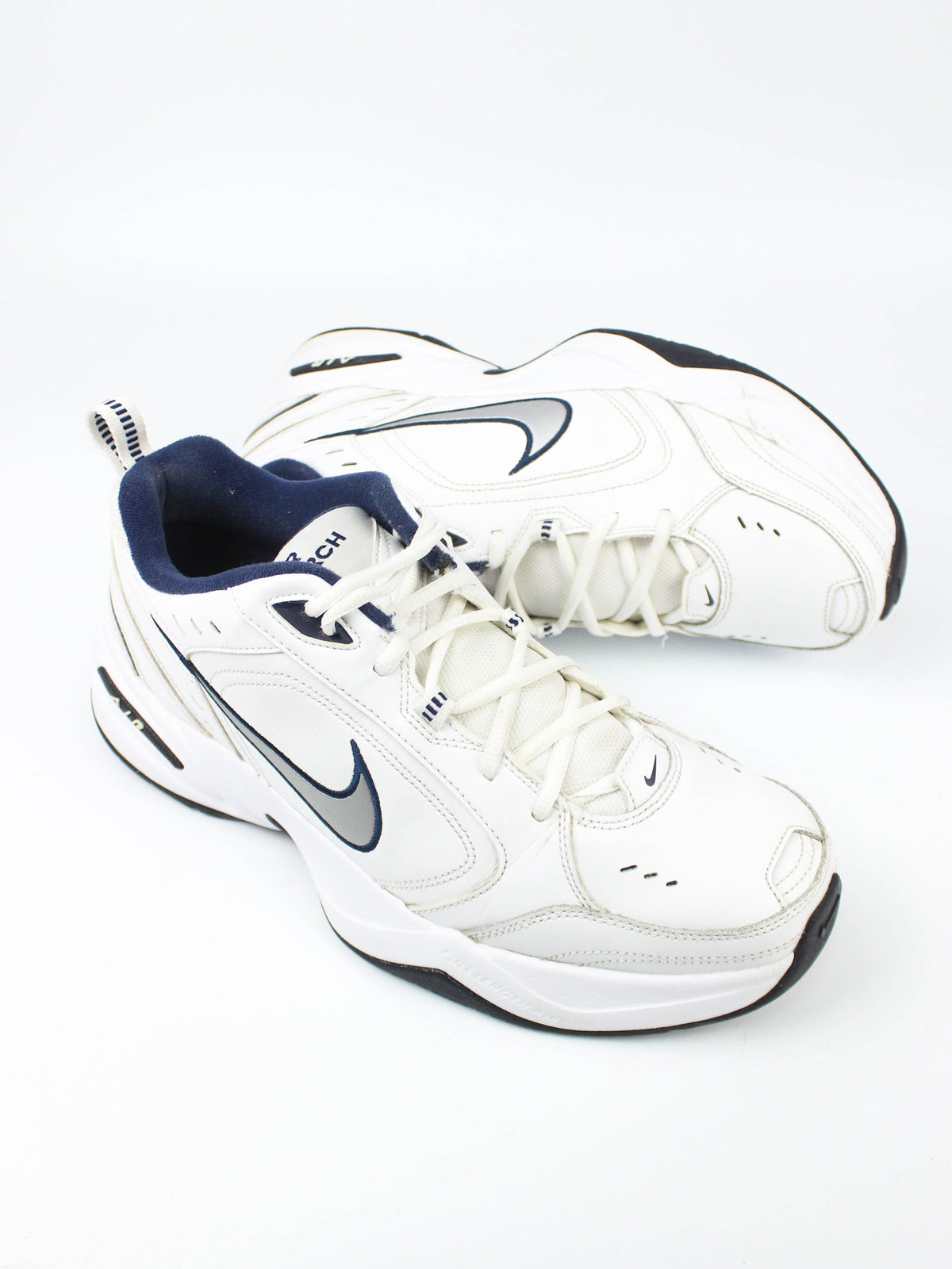 Nike Air Monarch IV