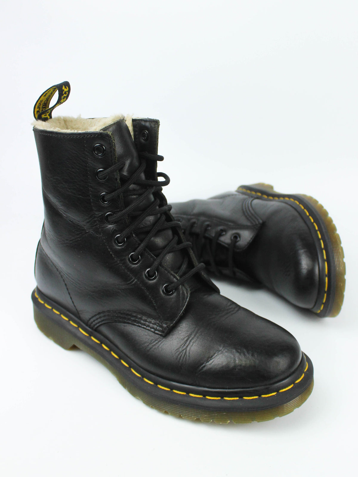 Dr. Martens 1460 Serena