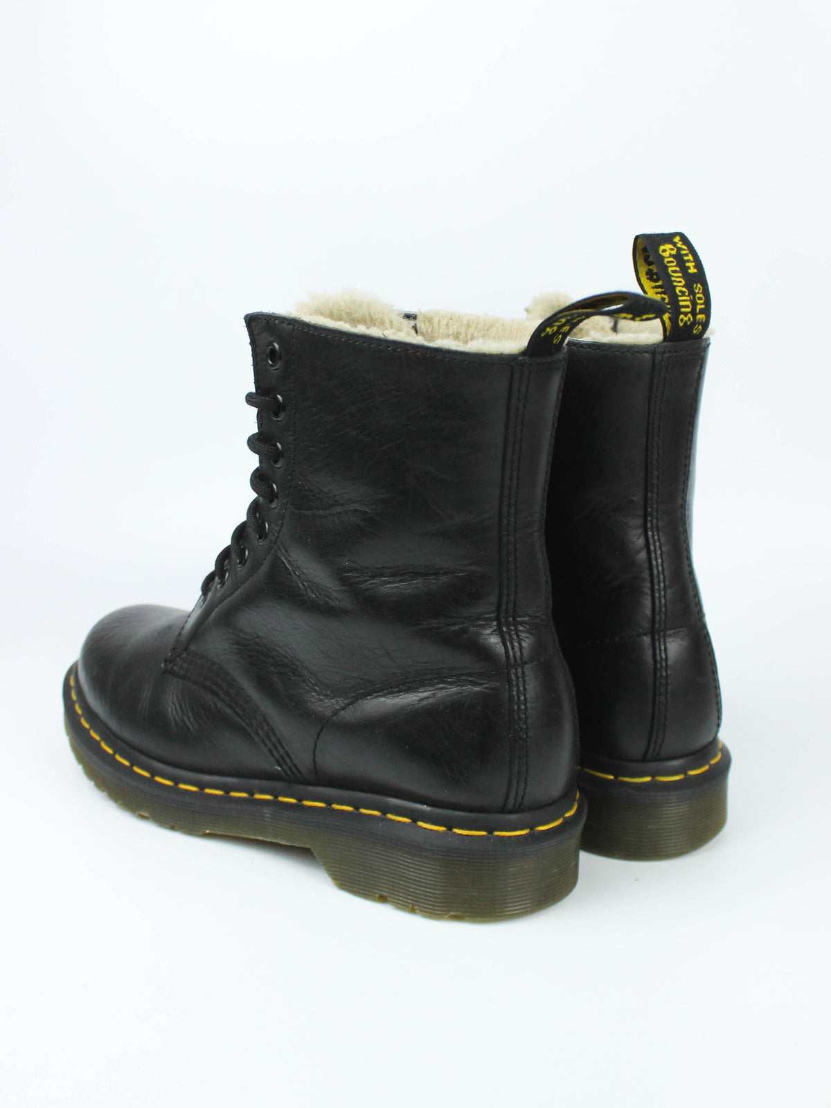 Dr. Martens 1460 Serena