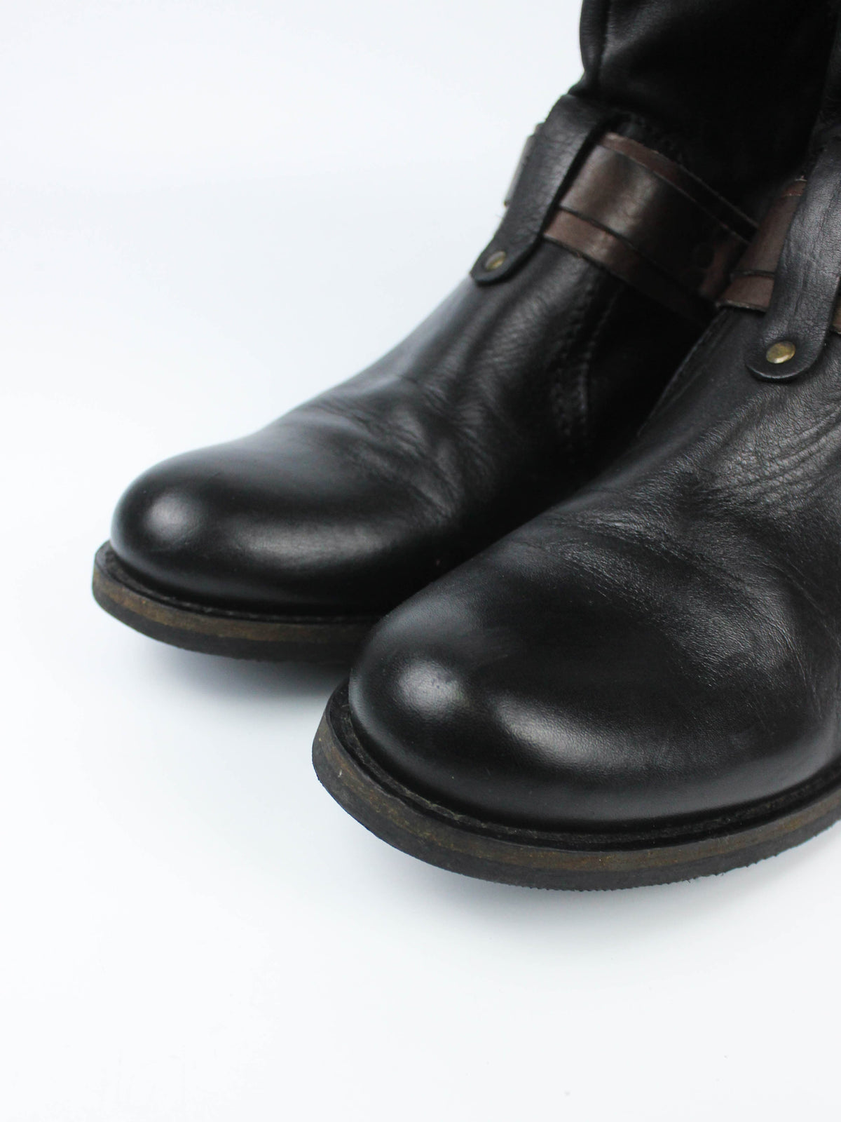 Buffalo Black Leather Buckle Strap Ankle Boots