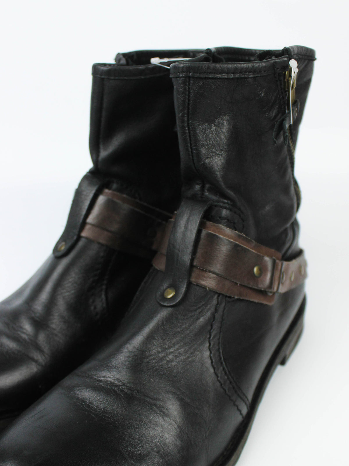 Buffalo Black Leather Buckle Strap Ankle Boots