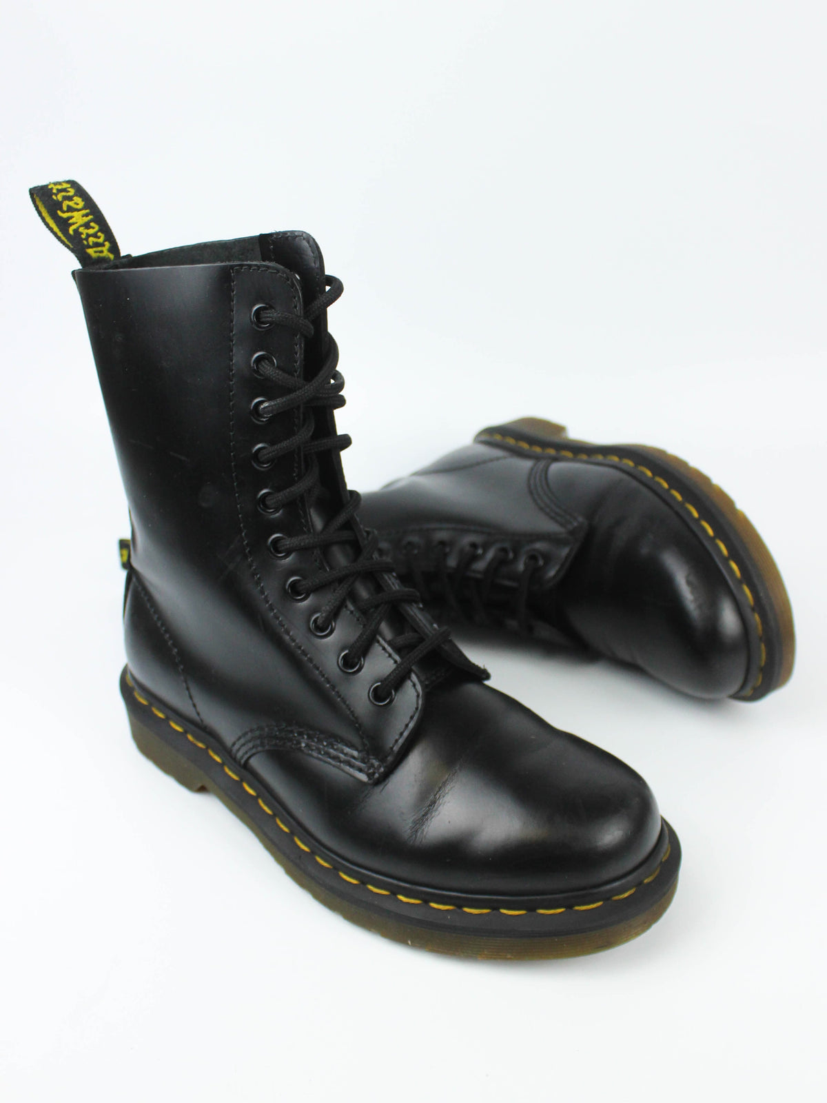 Dr. Martens 10-eye 1490 Smooth