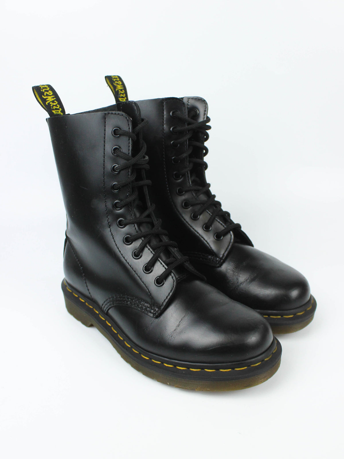 Dr. Martens 10-eye 1490 Smooth