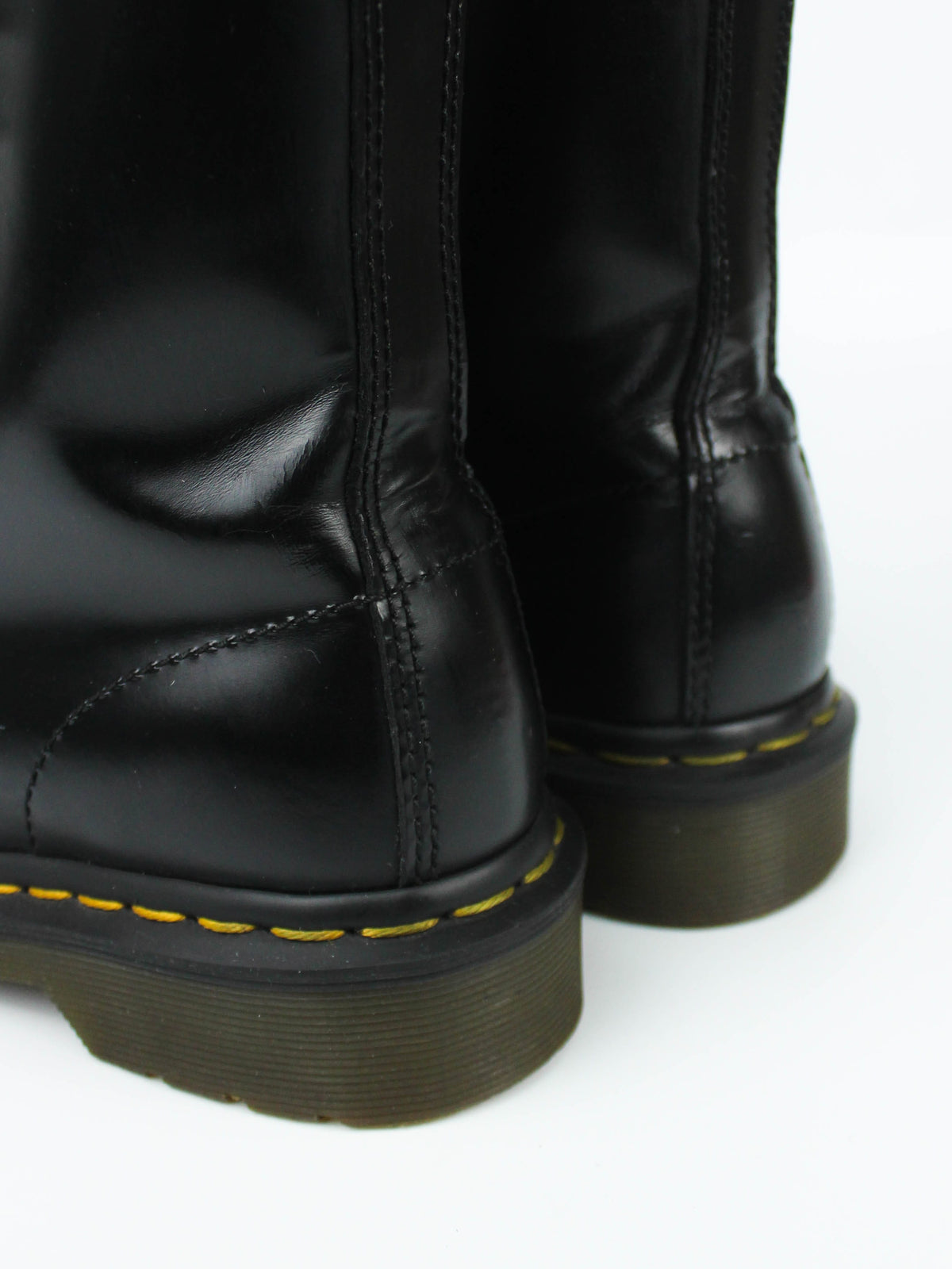 Dr. Martens 10-eye 1490 Smooth