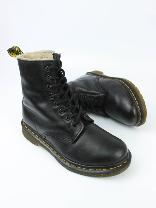 Dr. Martens 1460 Serena